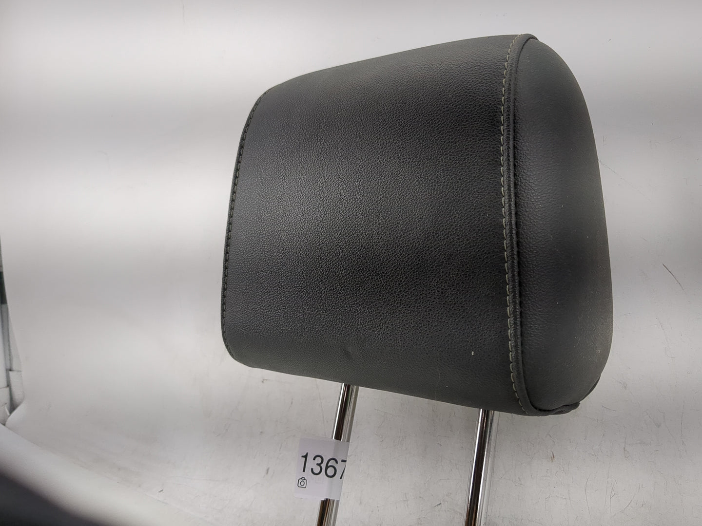2015-2018 Ford Focus Headrest Head Rest Rear Seat Fits Fits 2015 2016 2017 2018 OEM Used Auto Parts - Oemusedautoparts1.com