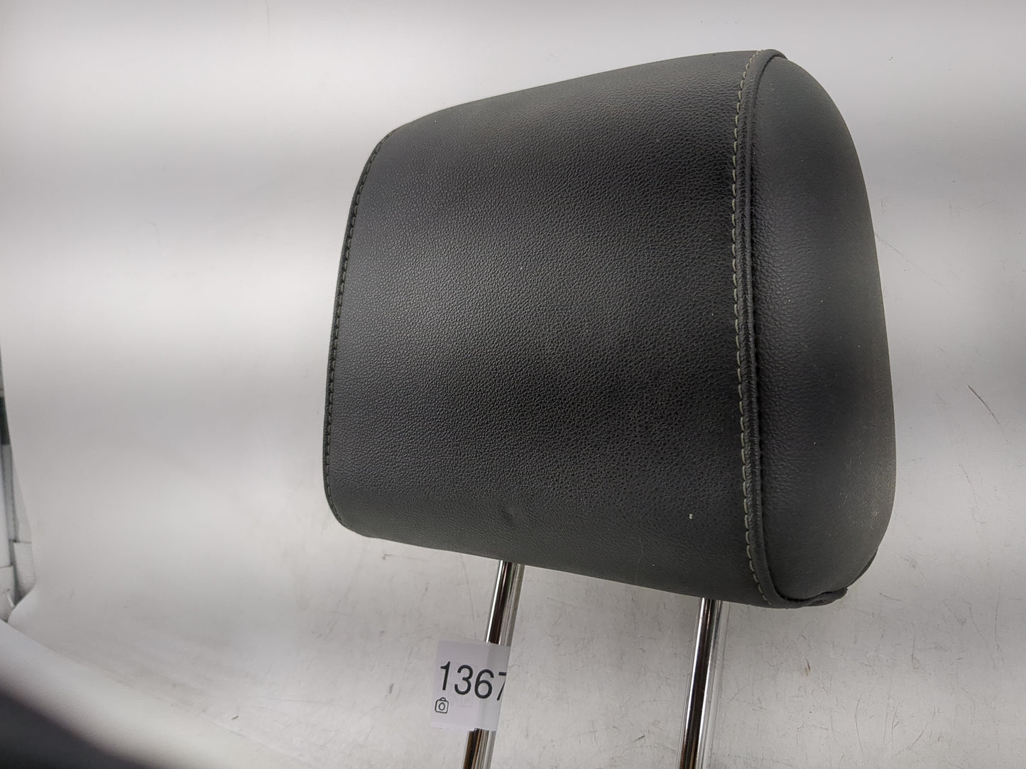 2015-2018 Ford Focus Headrest Head Rest Rear Seat Fits Fits 2015 2016 2017 2018 OEM Used Auto Parts - Oemusedautoparts1.com