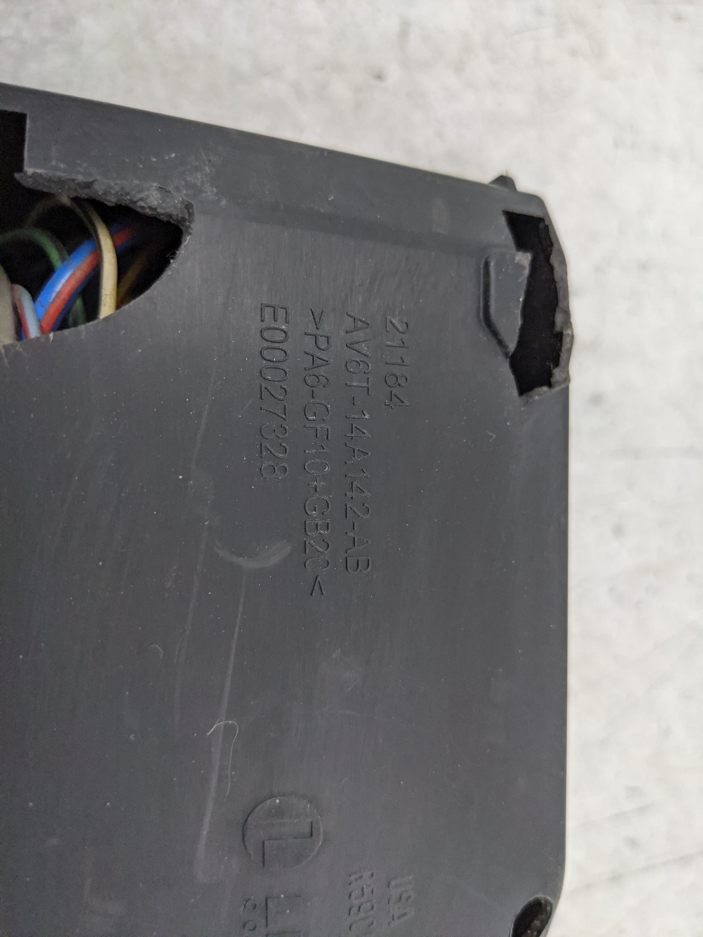 2016 Ford Focus Fusebox Fuse Box Panel Relay Module P/N:AV6T-14A076-AB Fits OEM Used Auto Parts - Oemusedautoparts1.com