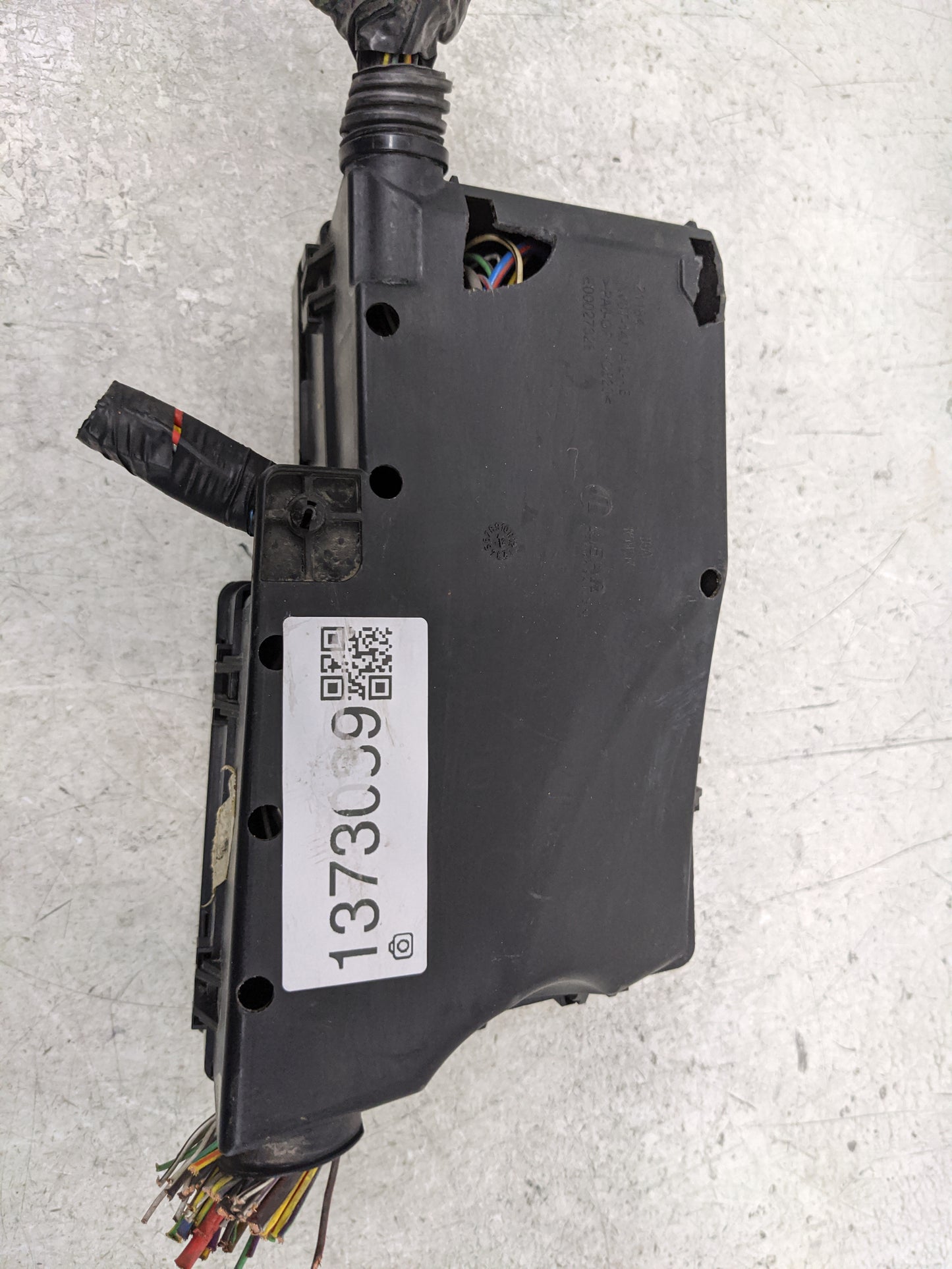 2016 Ford Focus Fusebox Fuse Box Panel Relay Module P/N:AV6T-14A076-AB Fits OEM Used Auto Parts - Oemusedautoparts1.com