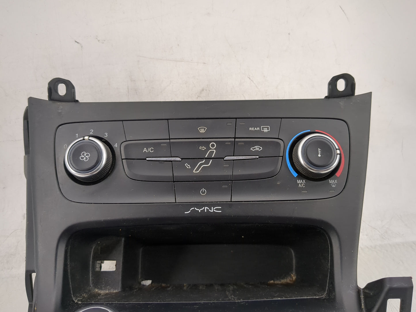 2015-2018 Ford Focus Climate Control Module Temperature AC/Heater Replacement P/N:F1ET-19980-JF Fits Fits 2015 2016 2017 201