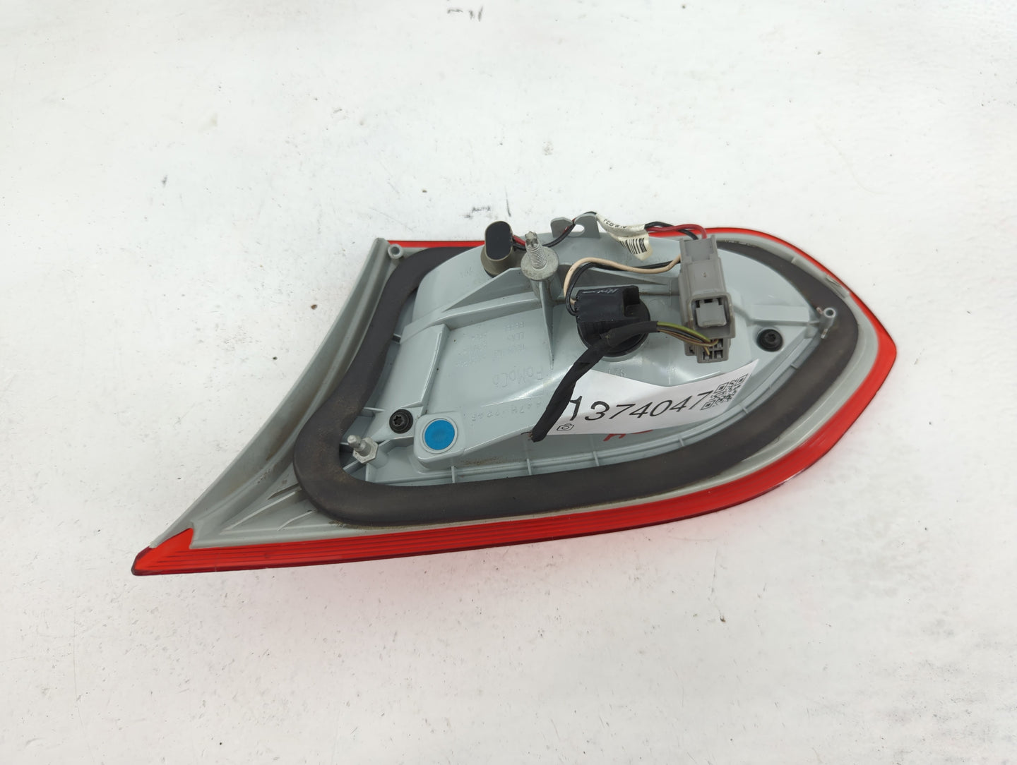 2015-2018 Ford Focus Tail Light Assembly Driver Left OEM P/N:F1EB-13A603-DD Fits Fits 2015 2016 2017 2018 OEM Used Auto Part