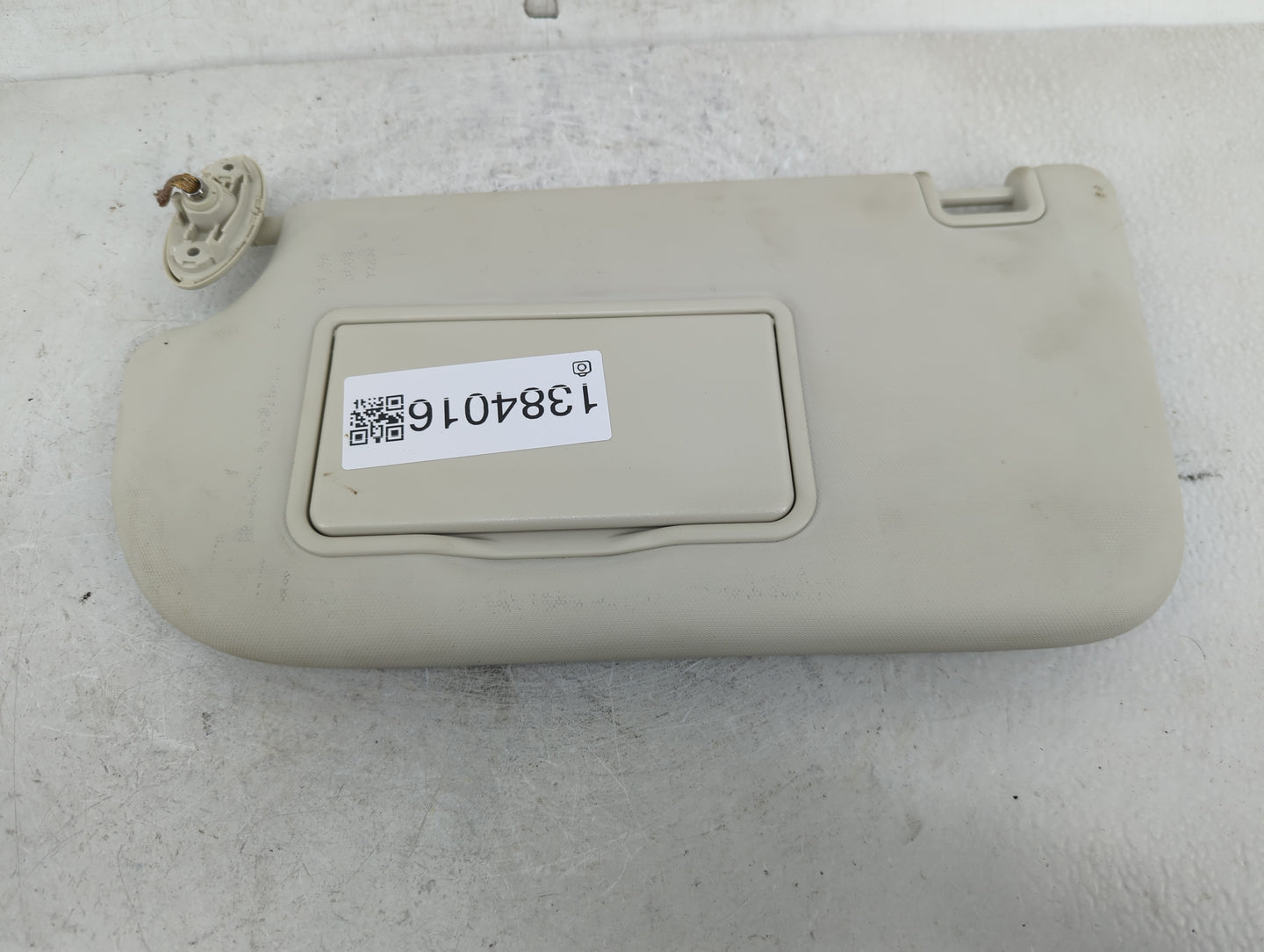 2013-2018 Ford Focus Sun Visor Shade Replacement Driver Left Mirror Fits Fits 2013 2014 2015 2016 2017 2018 OEM Used Auto Pa