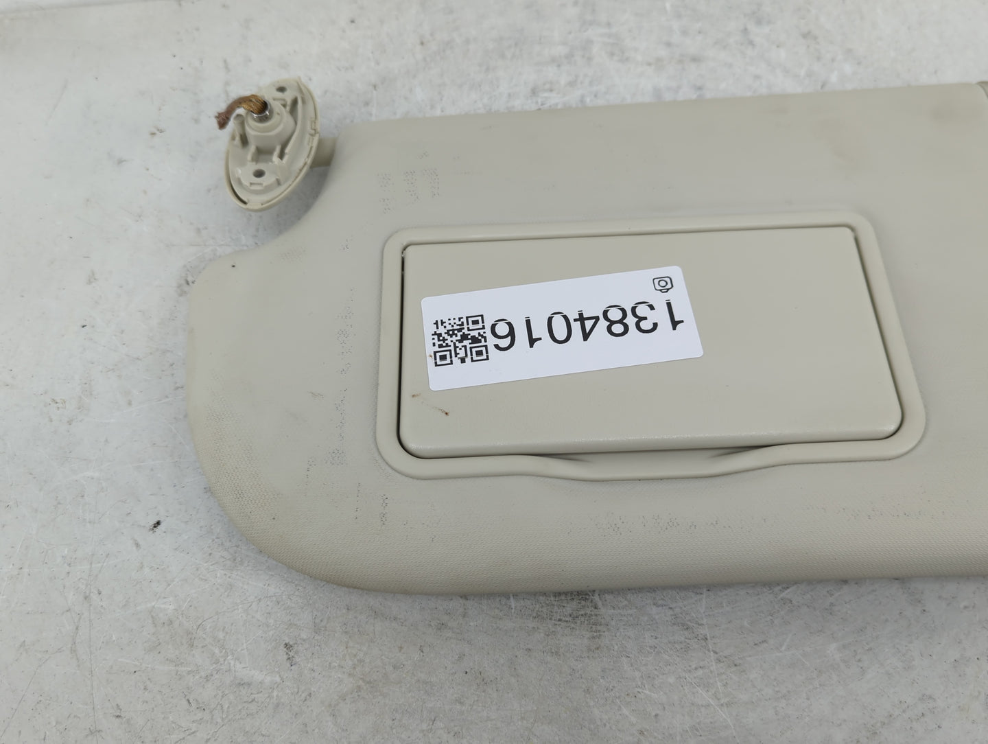 2013-2018 Ford Focus Sun Visor Shade Replacement Driver Left Mirror Fits Fits 2013 2014 2015 2016 2017 2018 OEM Used Auto Pa