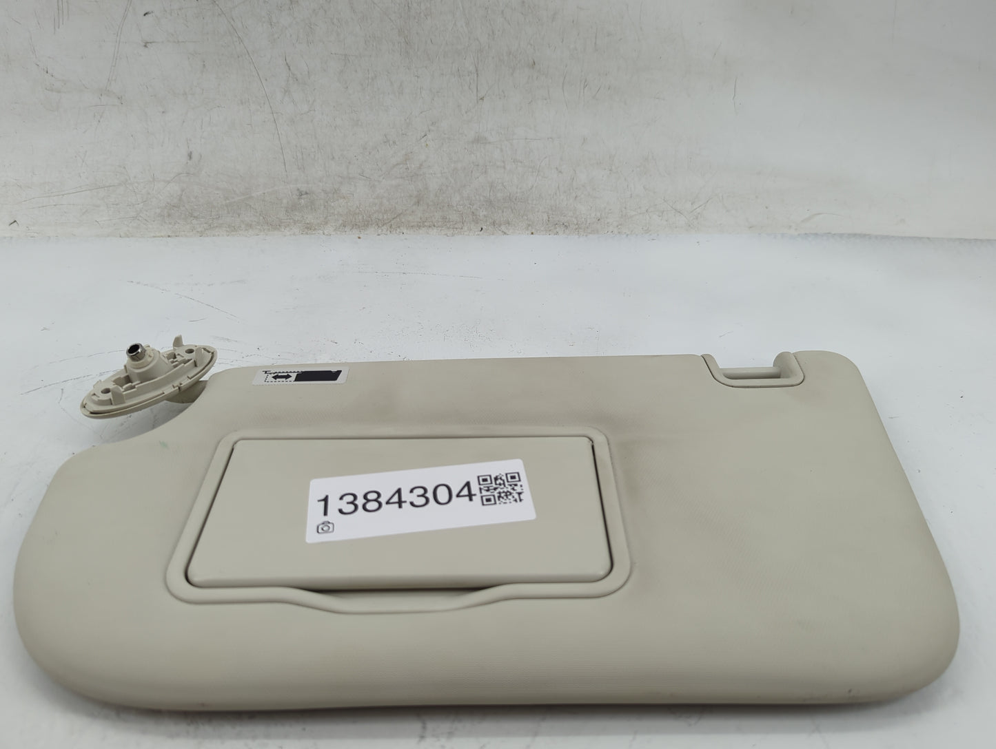 2015 Ford Focus Sun Visor Shade Replacement Driver Left Mirror Fits OEM Used Auto Parts - Oemusedautoparts1.com