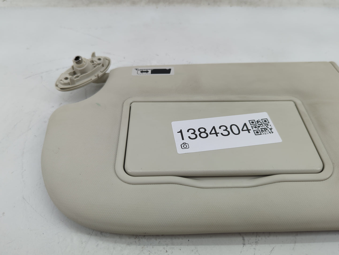 2015 Ford Focus Sun Visor Shade Replacement Driver Left Mirror Fits OEM Used Auto Parts - Oemusedautoparts1.com