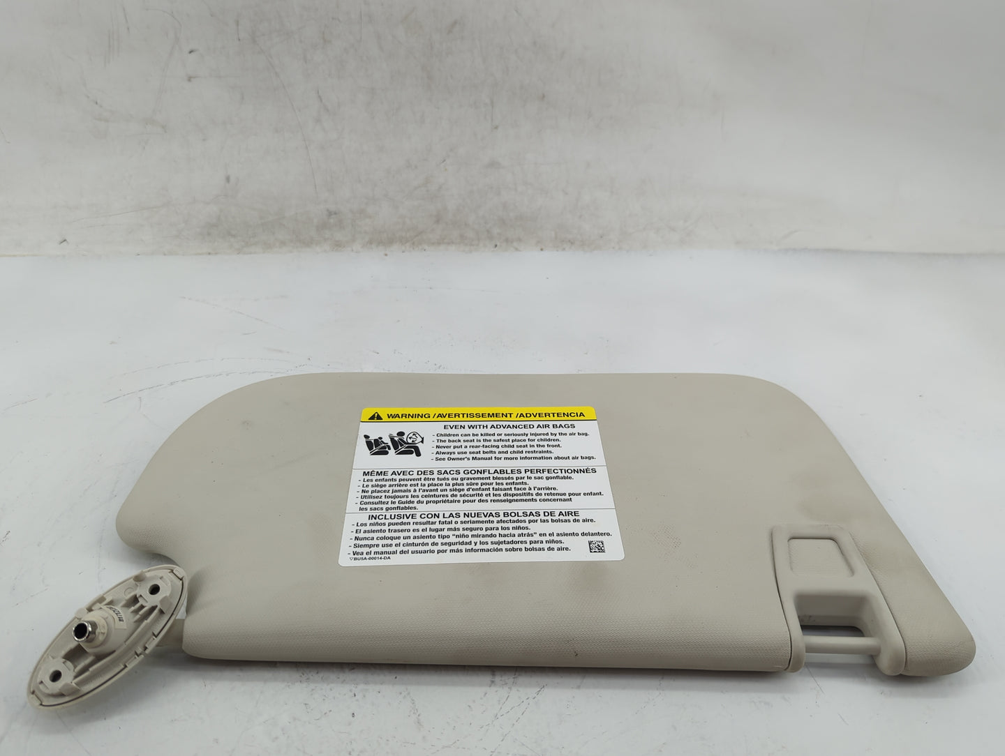2015 Ford Focus Sun Visor Shade Replacement Driver Left Mirror Fits OEM Used Auto Parts - Oemusedautoparts1.com