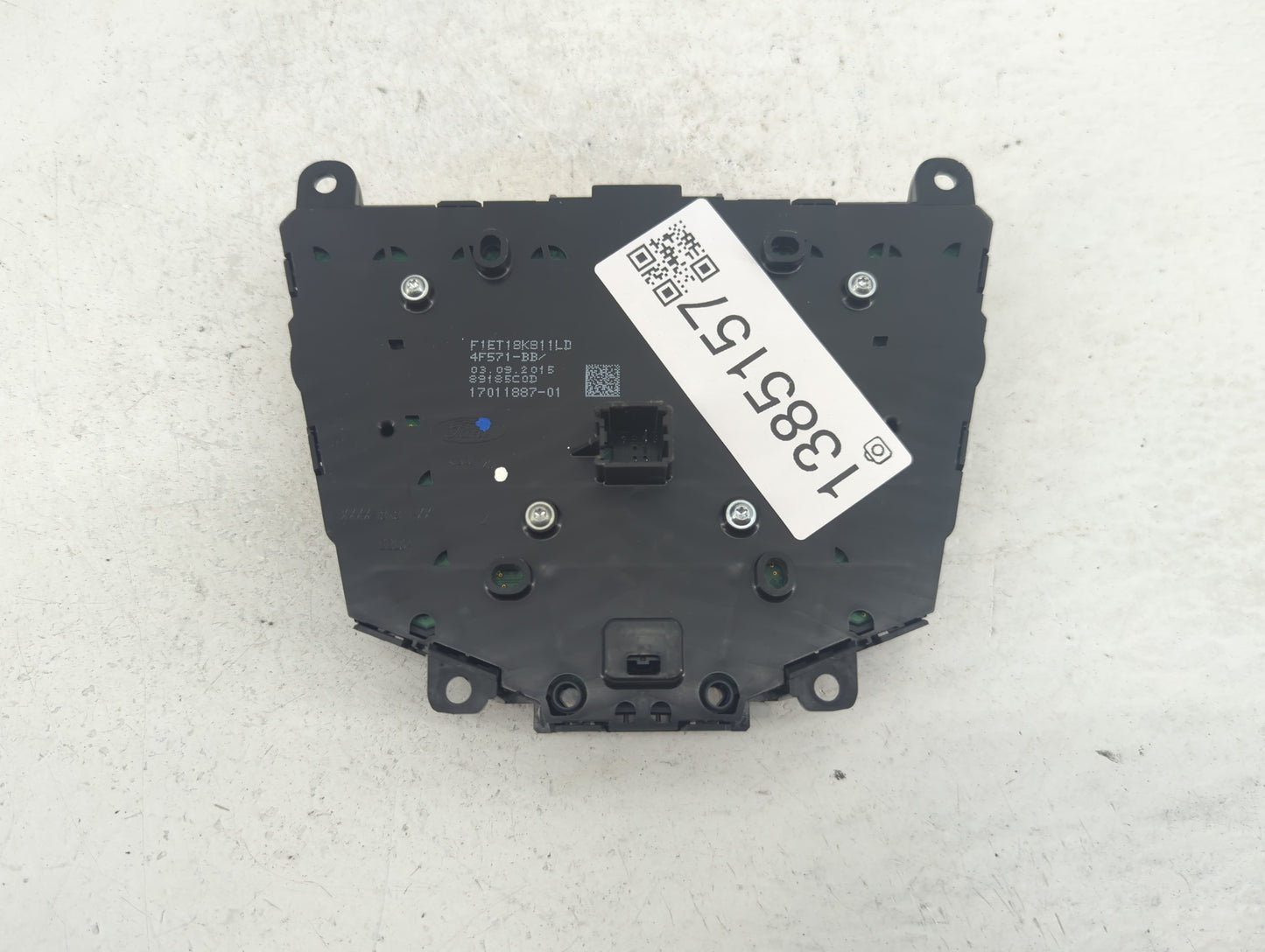 2015-2018 Ford Focus Radio AM FM Cd Player Receiver Replacement P/N:F1ET18K811LD Fits Fits 2015 2016 2017 2018 2019 OEM Used
