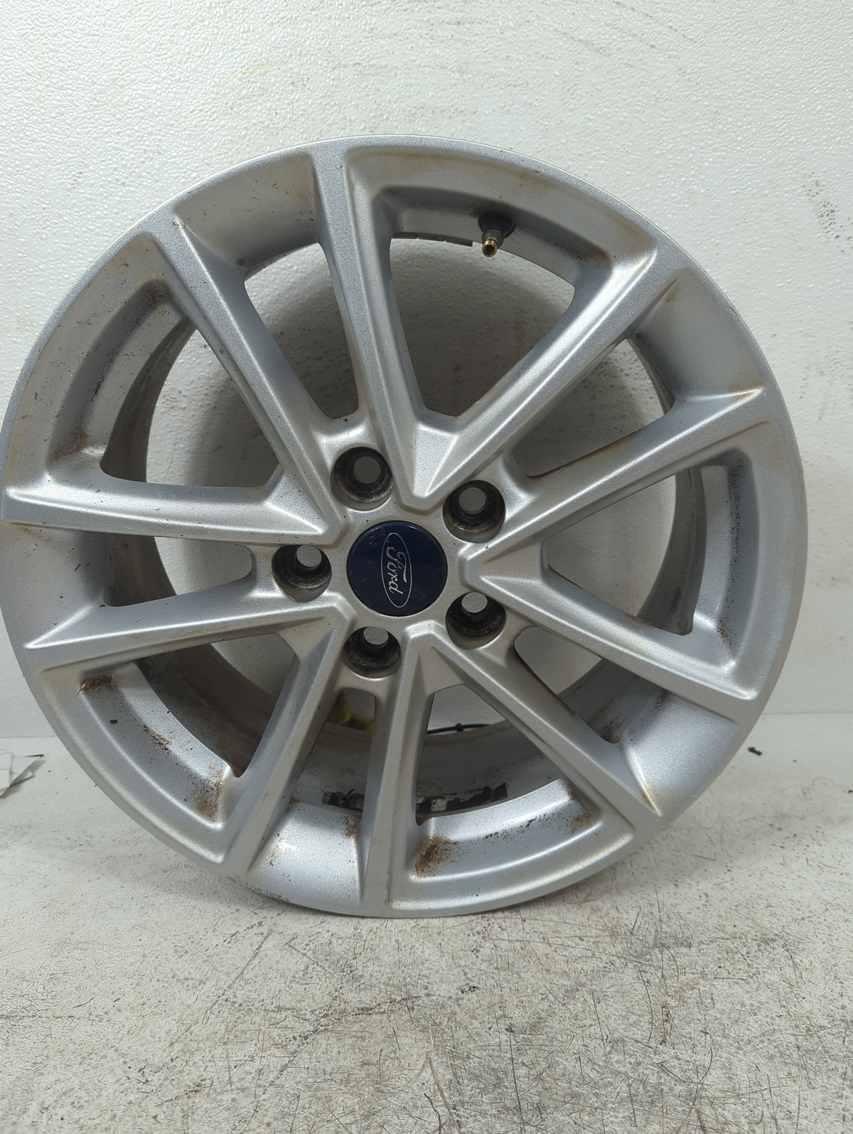 2016 Ford Focus Oem Wheel Rim 1401728 - Oemusedautoparts1.com