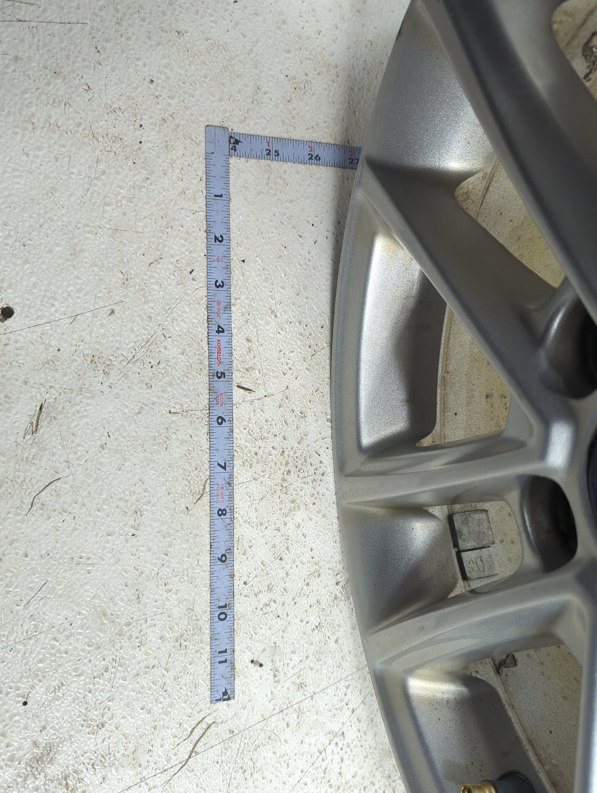 2016 Ford Focus Oem Wheel Rim 1401729 - Oemusedautoparts1.com