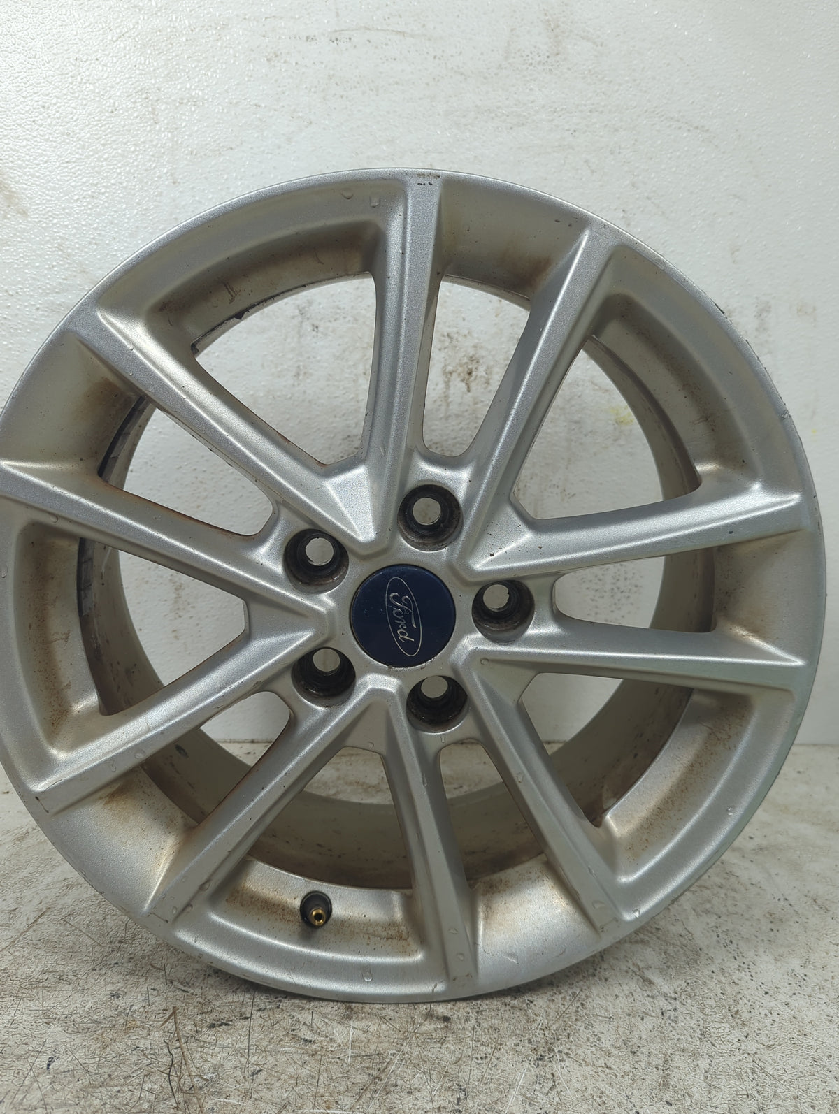 2016 Ford Focus Oem Wheel Rim 1401730 - Oemusedautoparts1.com