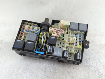 compare product 2016 Ford Focus Fusebox Fuse Box Panel Relay Module P/N:AV6T-14A067-AD Fits OEM Used Auto Parts