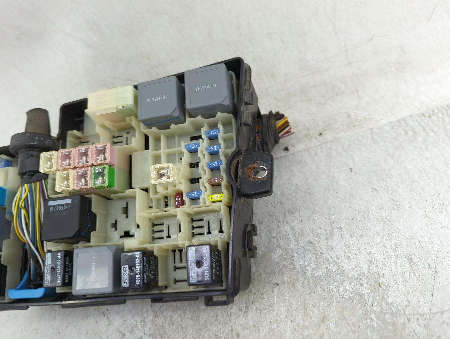 2016 Ford Focus Fusebox Fuse Box Panel Relay Module P/N:AV6T-14A067-AD Fits OEM Used Auto Parts - Oemusedautoparts1.com