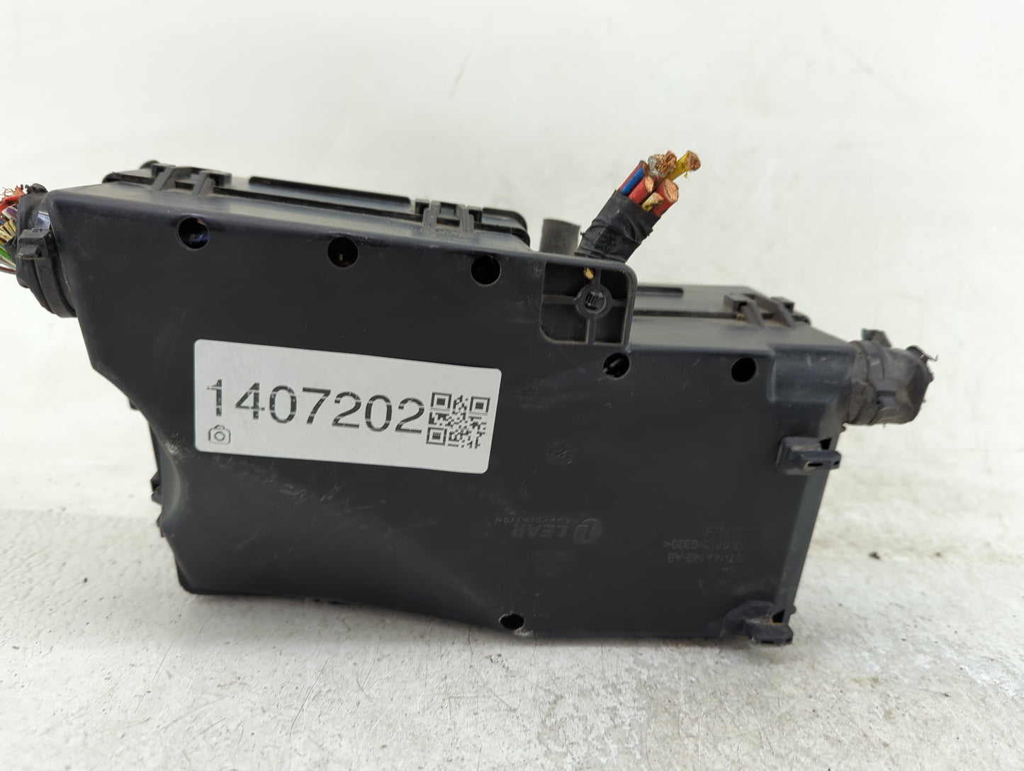 2016 Ford Focus Fusebox Fuse Box Panel Relay Module P/N:AV6T-14A067-AD Fits OEM Used Auto Parts - Oemusedautoparts1.com