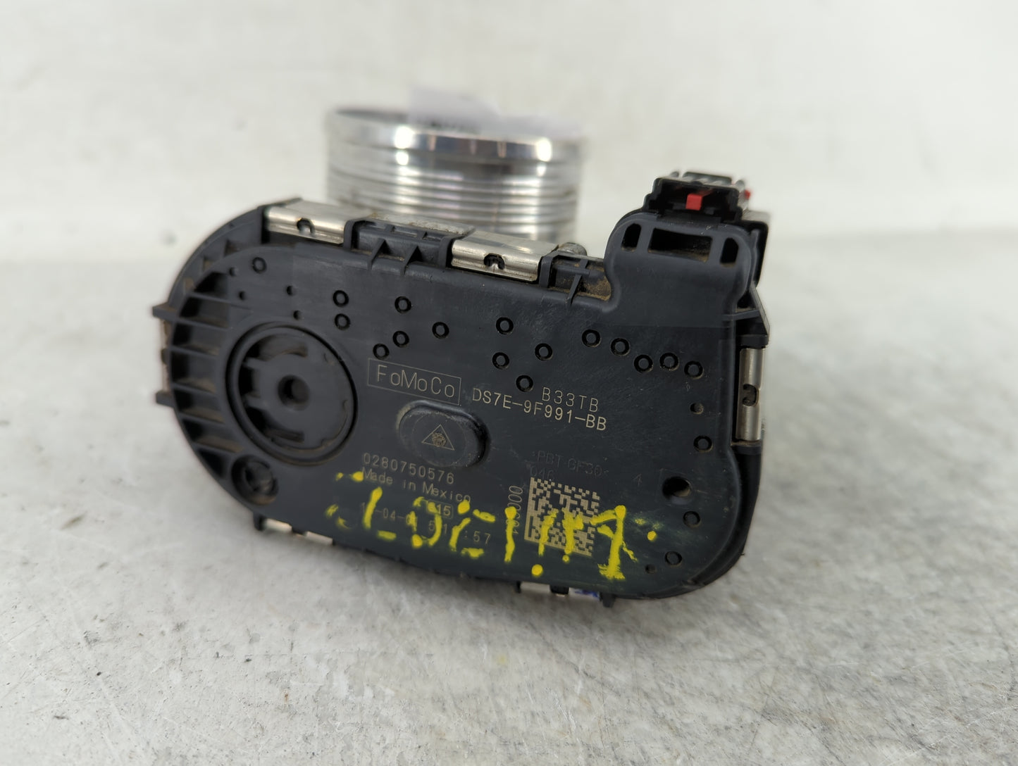 2014-2018 Ford Focus Throttle Body P/N:DS7E-9F991-BB Fits Fits 2014 2015 2016 2017 2018 2019 2020 2021 2022 OEM Used Auto Pa