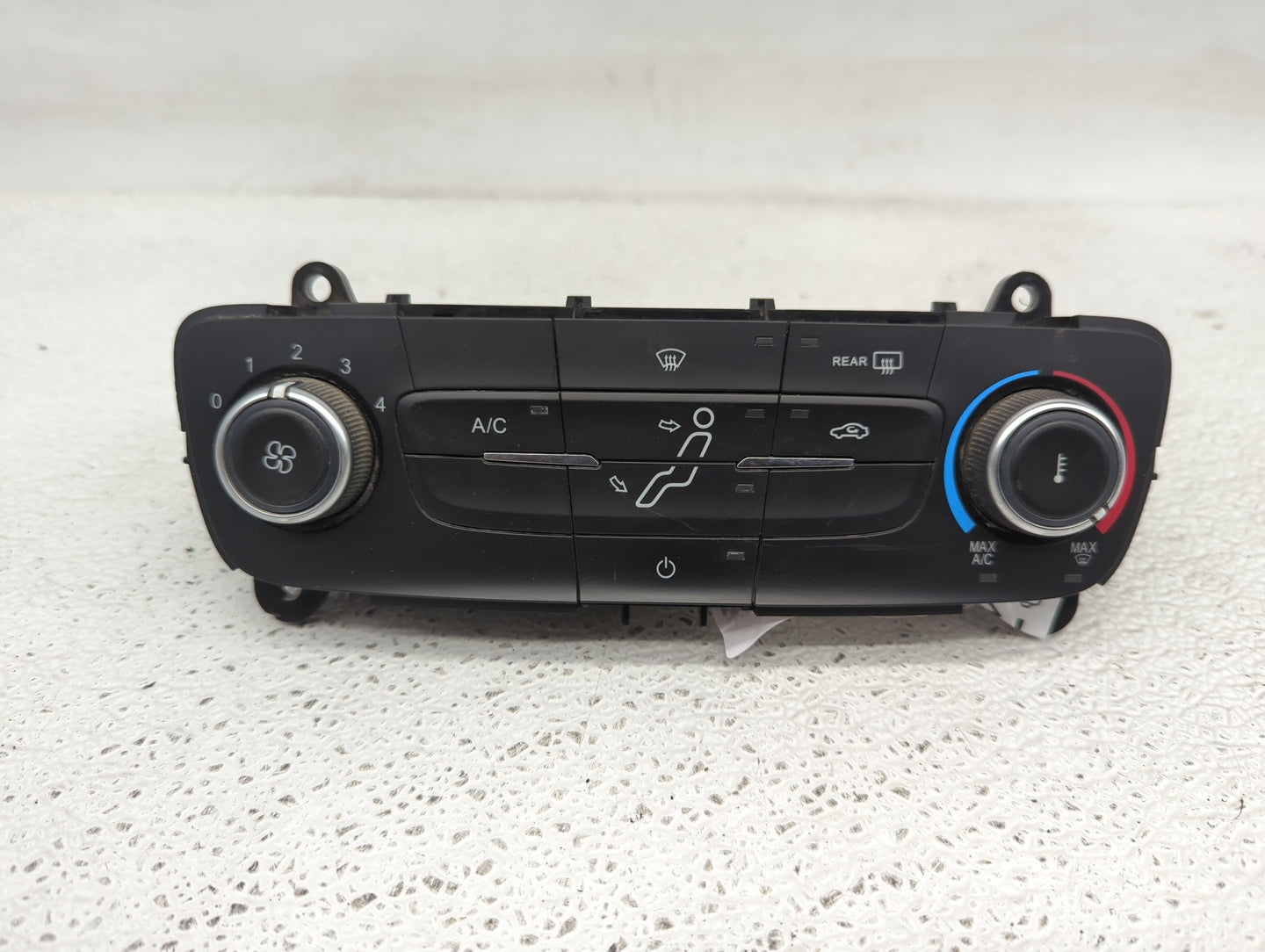 2015-2018 Ford Focus Climate Control Module Temperature AC/Heater Replacement P/N:F1ET-19980-JG Fits Fits 2015 2016 2017 201