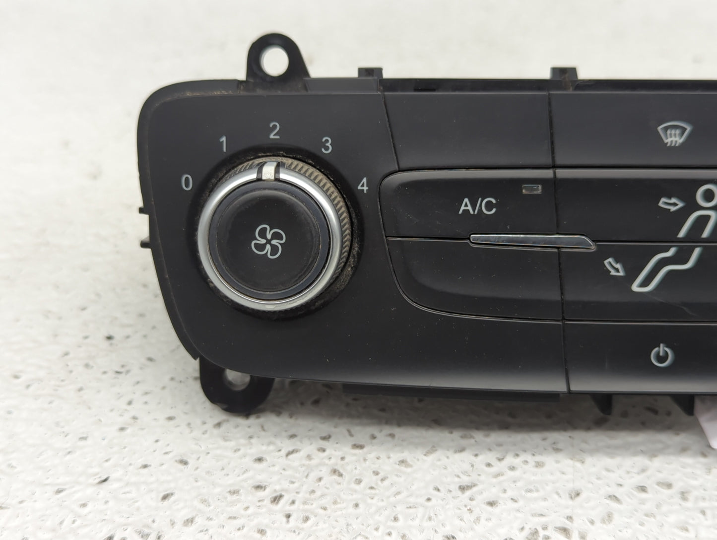 2015-2018 Ford Focus Climate Control Module Temperature AC/Heater Replacement P/N:F1ET-19980-JG Fits Fits 2015 2016 2017 201