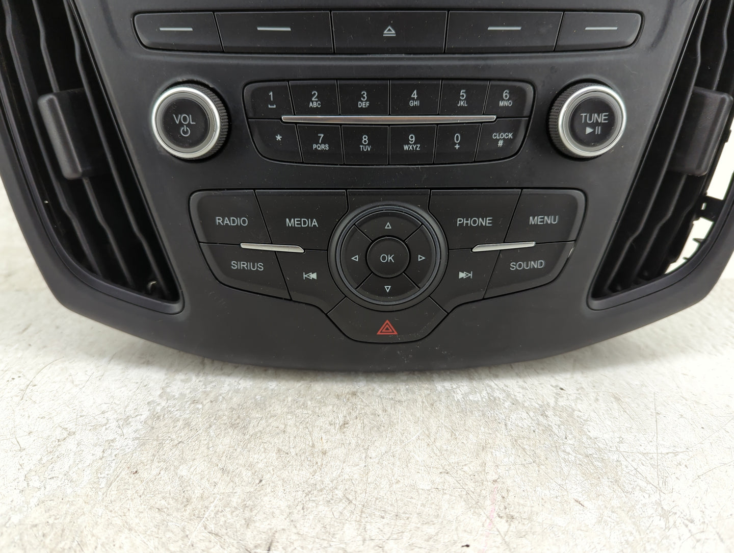 2015-2018 Ford Focus Radio Control Panel - Oemusedautoparts1.com