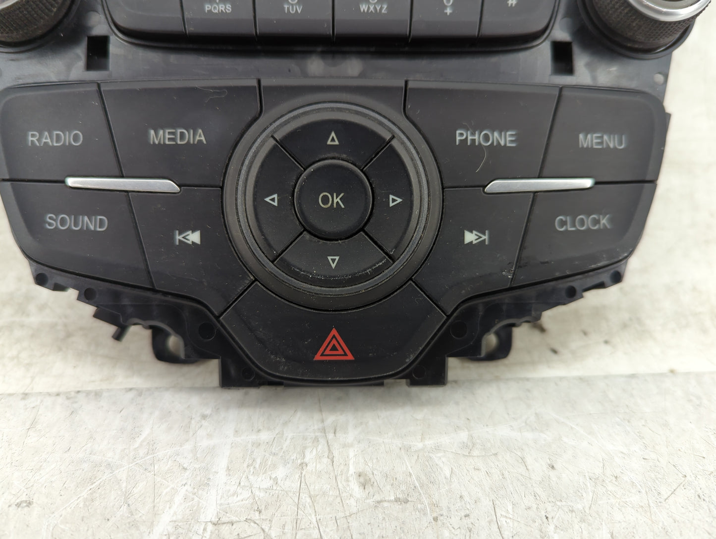 2015-2018 Ford Focus Radio AM FM Cd Player Receiver Replacement P/N:F1ET18K811LD Fits Fits 2015 2016 2017 2018 2019 OEM Used