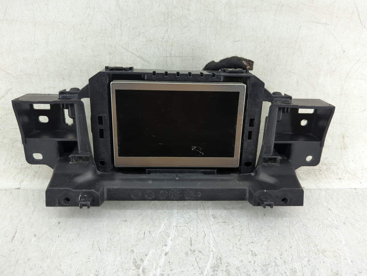 2015-2018 Ford Focus Information Display Screen - Oemusedautoparts1.com