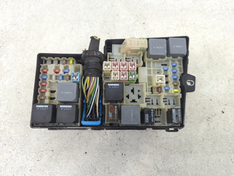 compare product 2016 Ford Focus Fusebox Fuse Box Panel Relay Module P/N:AV6T-14A067-AD Fits OEM Used Auto Parts