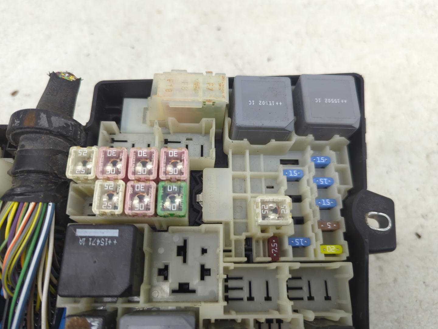 2016 Ford Focus Fusebox Fuse Box Panel Relay Module P/N:AV6T-14A067-AD Fits OEM Used Auto Parts - Oemusedautoparts1.com