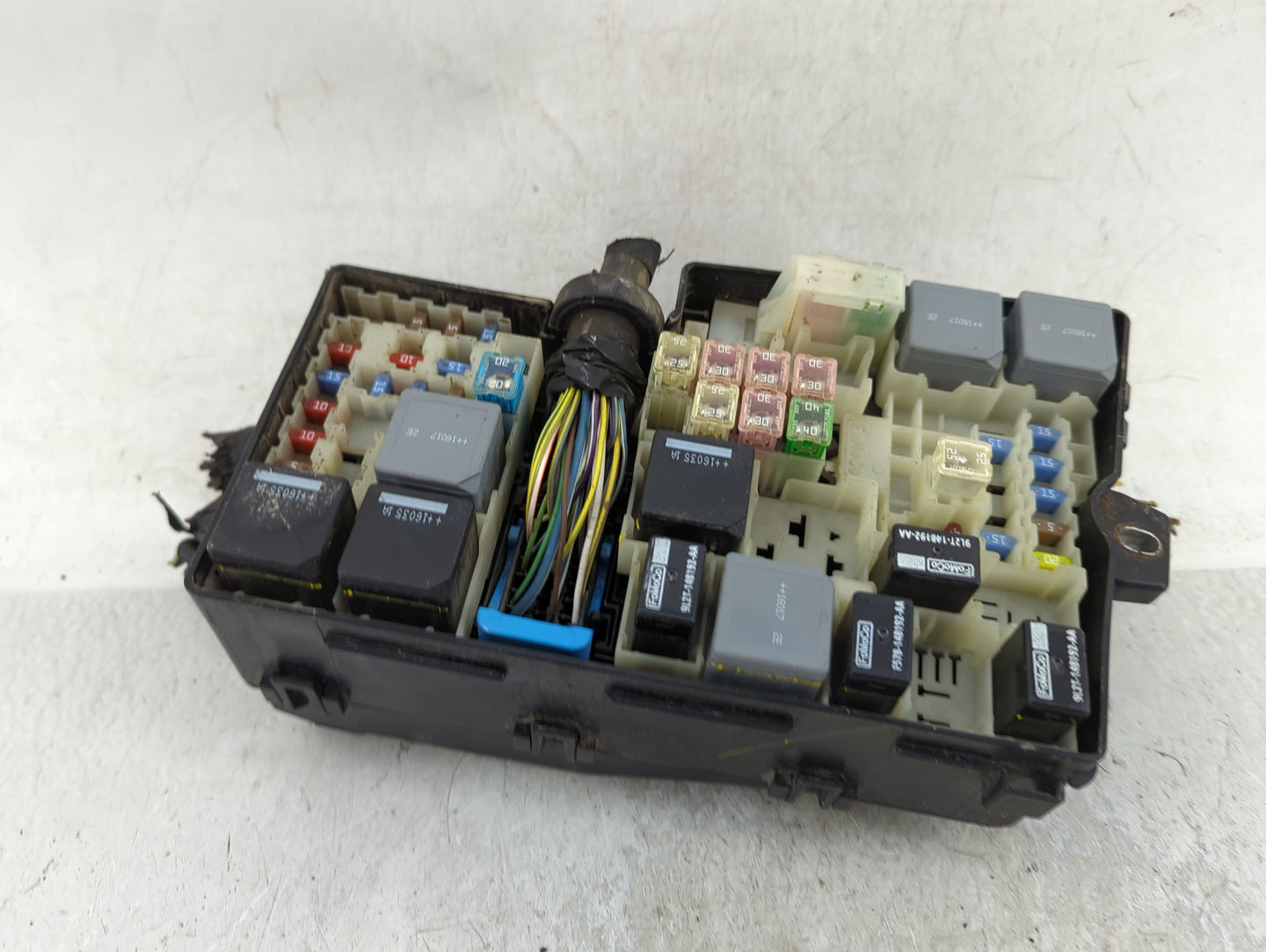 2016 Ford Focus Fusebox Fuse Box Panel Relay Module Fits OEM Used Auto Parts - Oemusedautoparts1.com