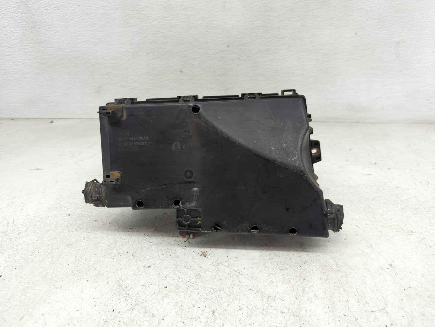 2016 Ford Focus Fusebox Fuse Box Panel Relay Module P/N:GJ7T-14A076-BA 19648 000 001, 21090 000 001 Fits OEM Used Auto Parts