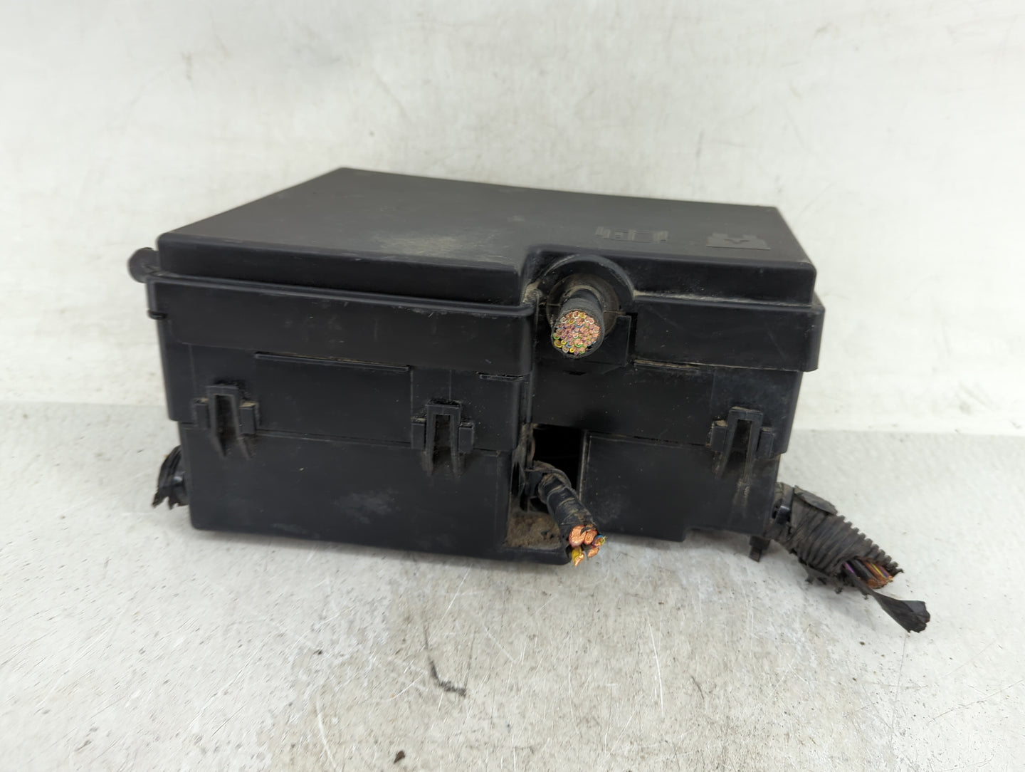 2016 Ford Focus Fusebox Fuse Box Panel Relay Module P/N:AV6T-14A142-AB Fits OEM Used Auto Parts - Oemusedautoparts1.com