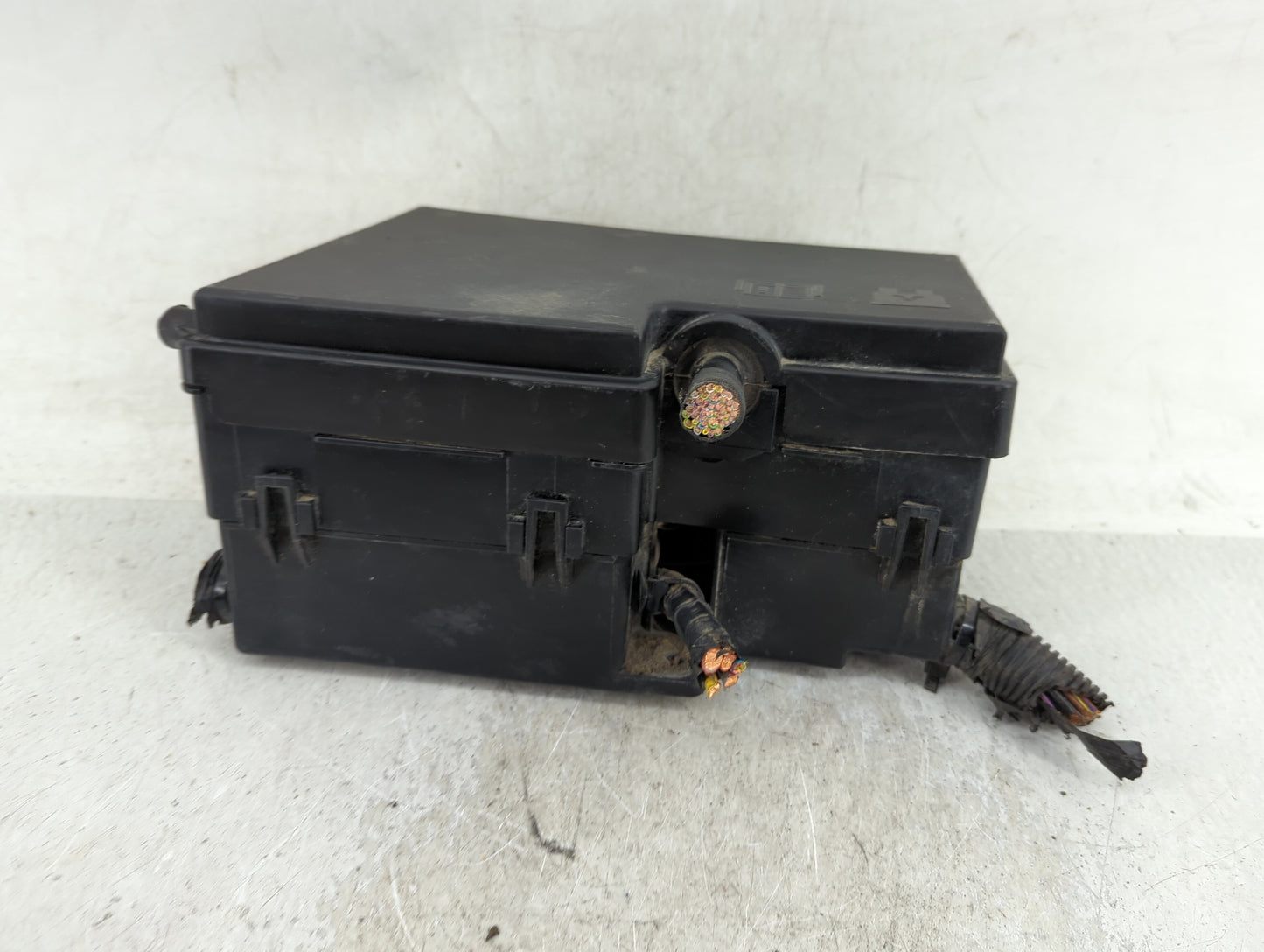 2016 Ford Focus Fusebox Fuse Box Panel Relay Module P/N:AV6T-14A142-AB Fits OEM Used Auto Parts - Oemusedautoparts1.com
