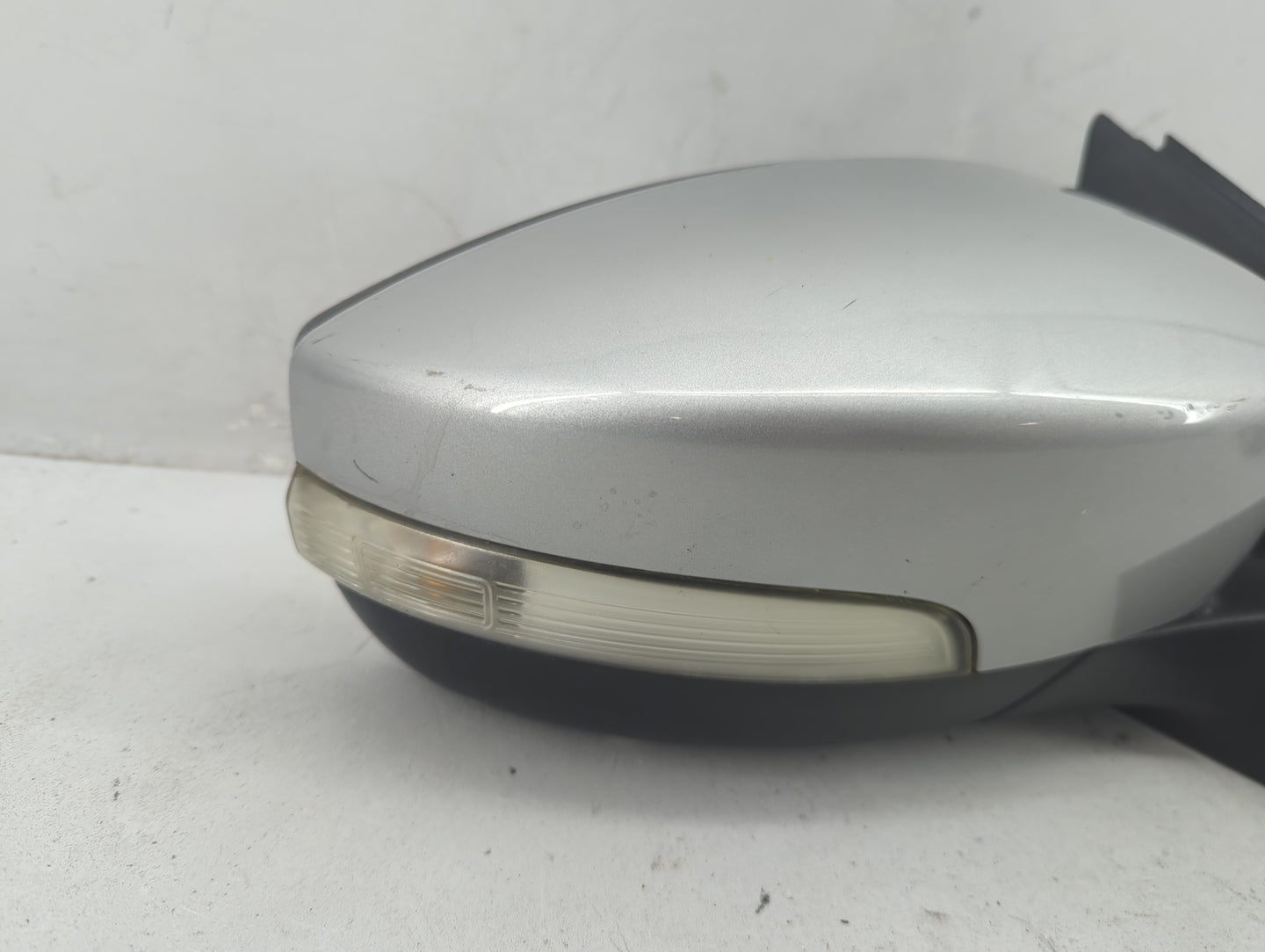 2015-2018 Ford Focus Passenger Side View Mirror - Right Door Mirror OEM Used - Oemusedautoparts1.com