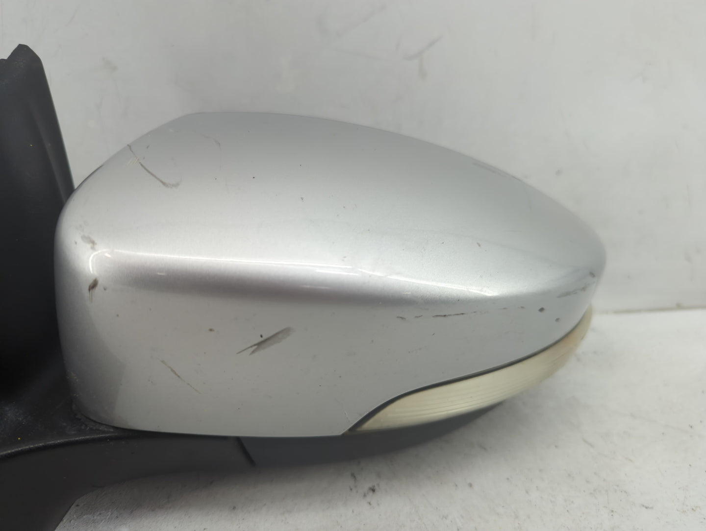 2015-2018 Ford Focus Driver Side View Mirror - Left Door Mirror OEM Used - Oemusedautoparts1.com