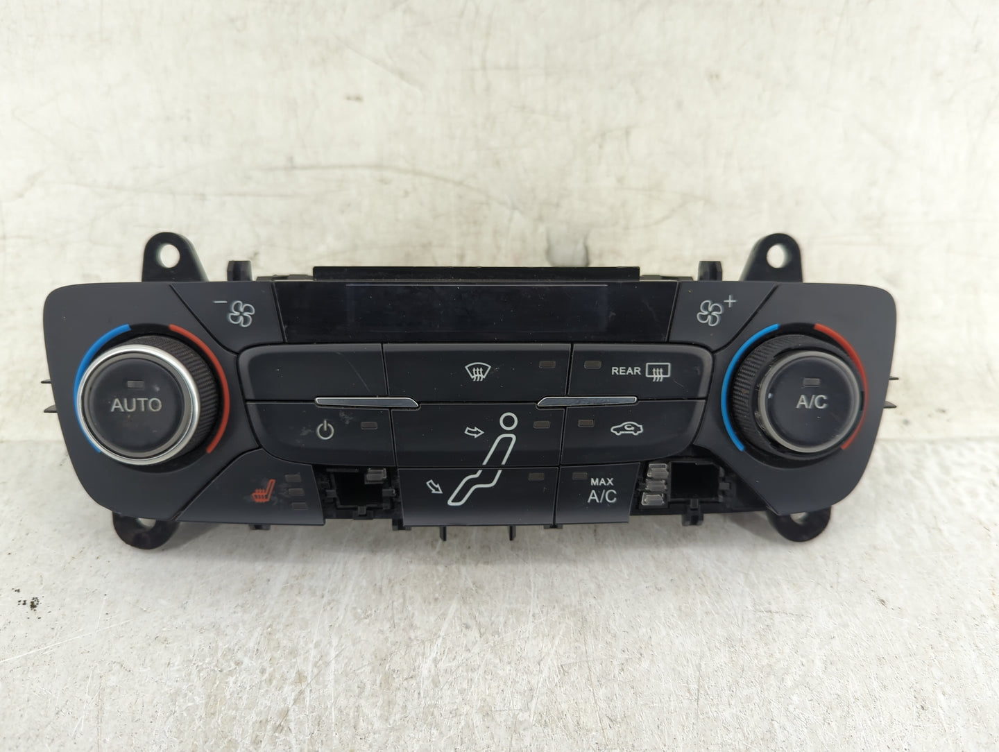 2015-2018 Ford Focus Climate Control Module Temperature AC/Heater Replacement P/N:F1ET-18C612-CG Fits Fits 2015 2016 2017 20