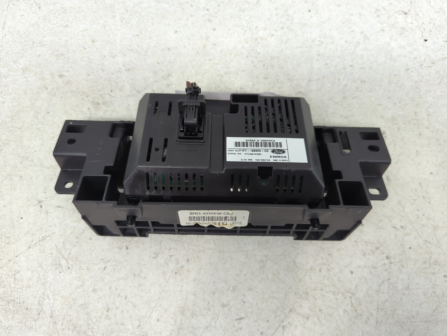 2015-2018 Ford Focus Information Display Screen - Oemusedautoparts1.com