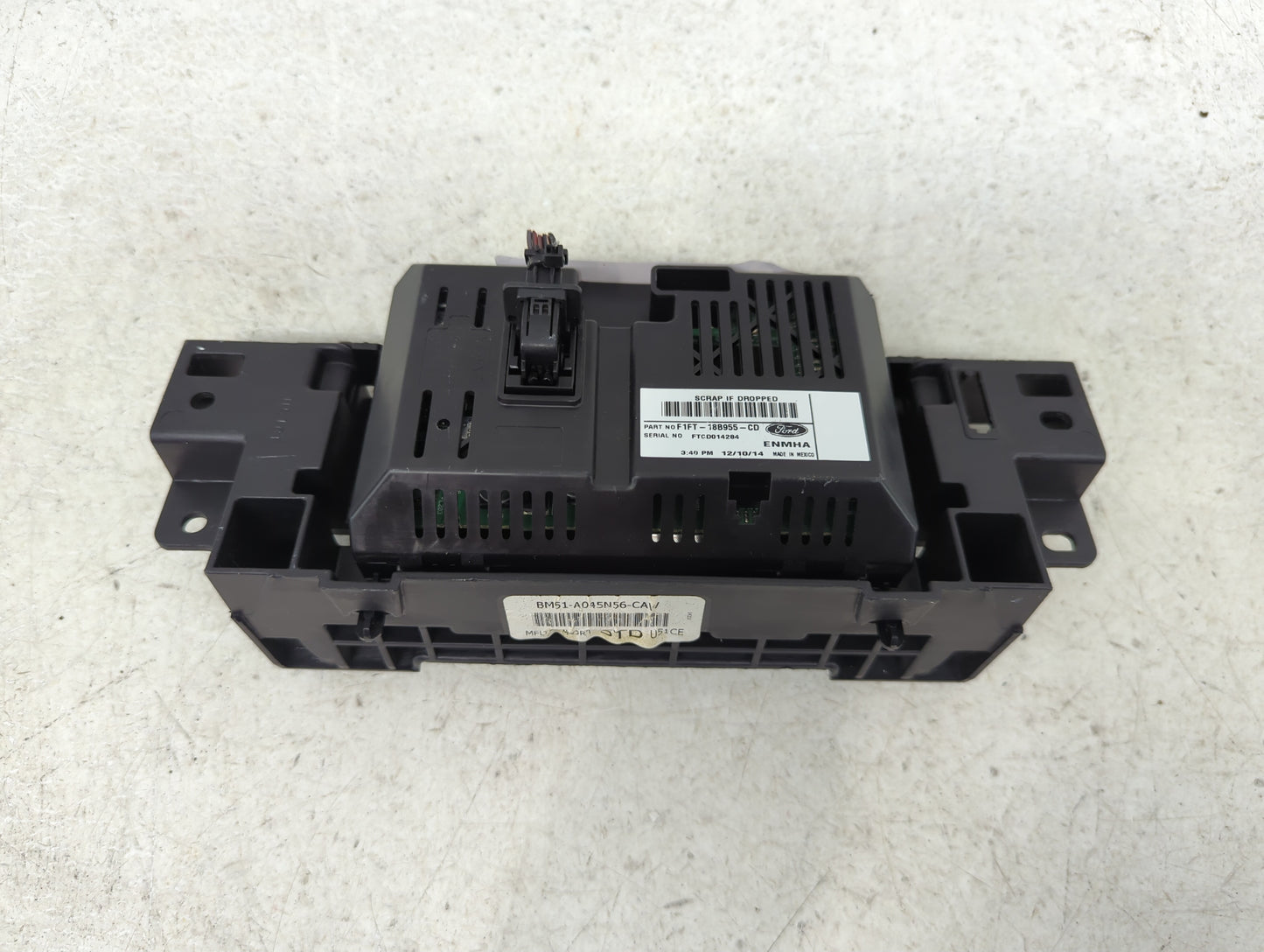 2015-2018 Ford Focus Information Display Screen - Oemusedautoparts1.com