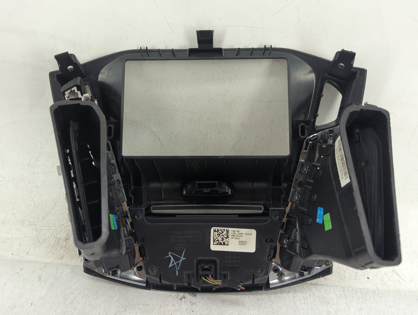 2015-2018 Ford Focus Radio Control Panel - Oemusedautoparts1.com