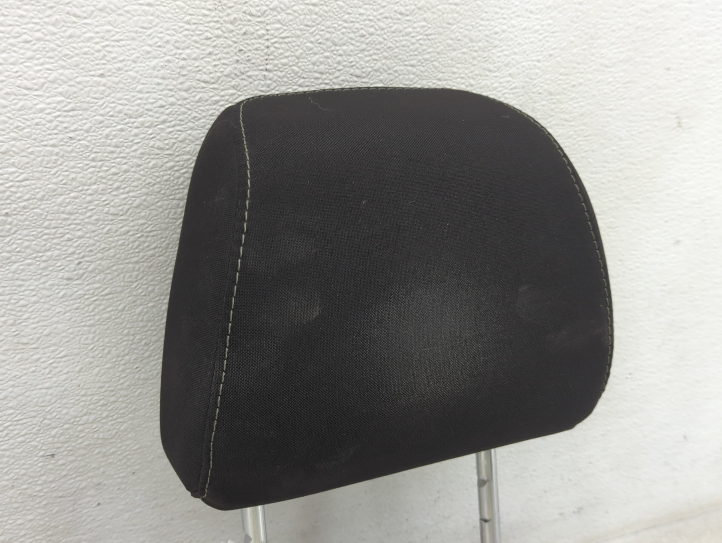2016 Ford Focus Headrest Head Rest Front Driver Passenger Seat Fits OEM Used Auto Parts - Oemusedautoparts1.com