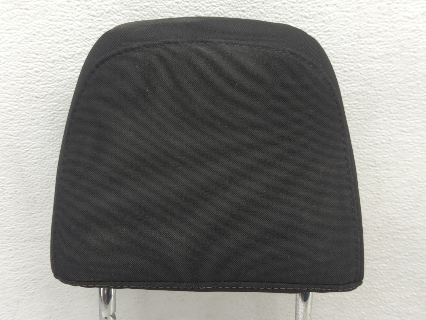 2015-2018 Ford Focus Headrest Head Rest Front Driver Passenger Seat Fits Fits 2015 2016 2017 2018 OEM Used Auto Parts - Oemu