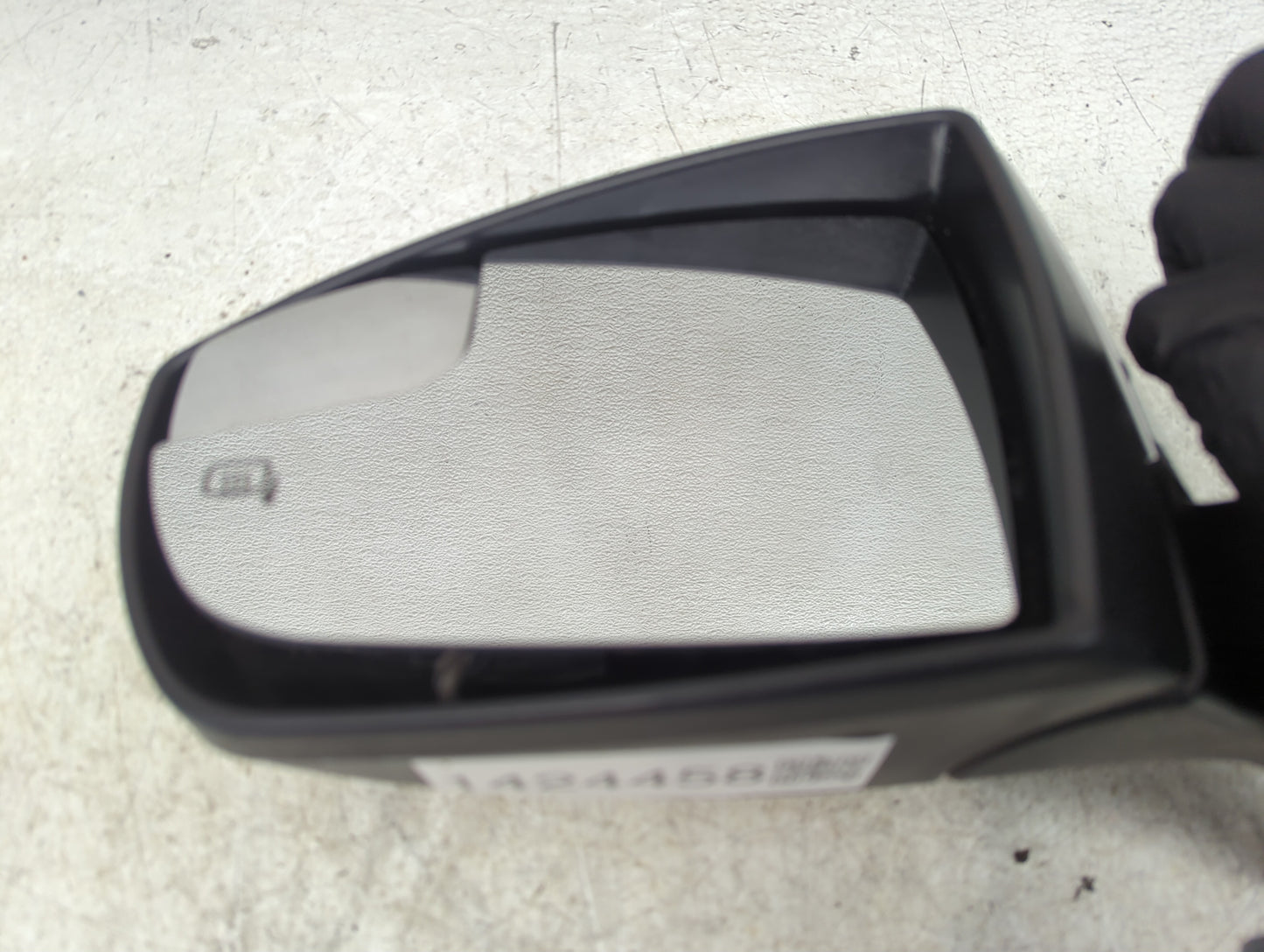 2015-2018 Ford Focus Driver Side View Mirror - Left Door Mirror OEM Used - Oemusedautoparts1.com
