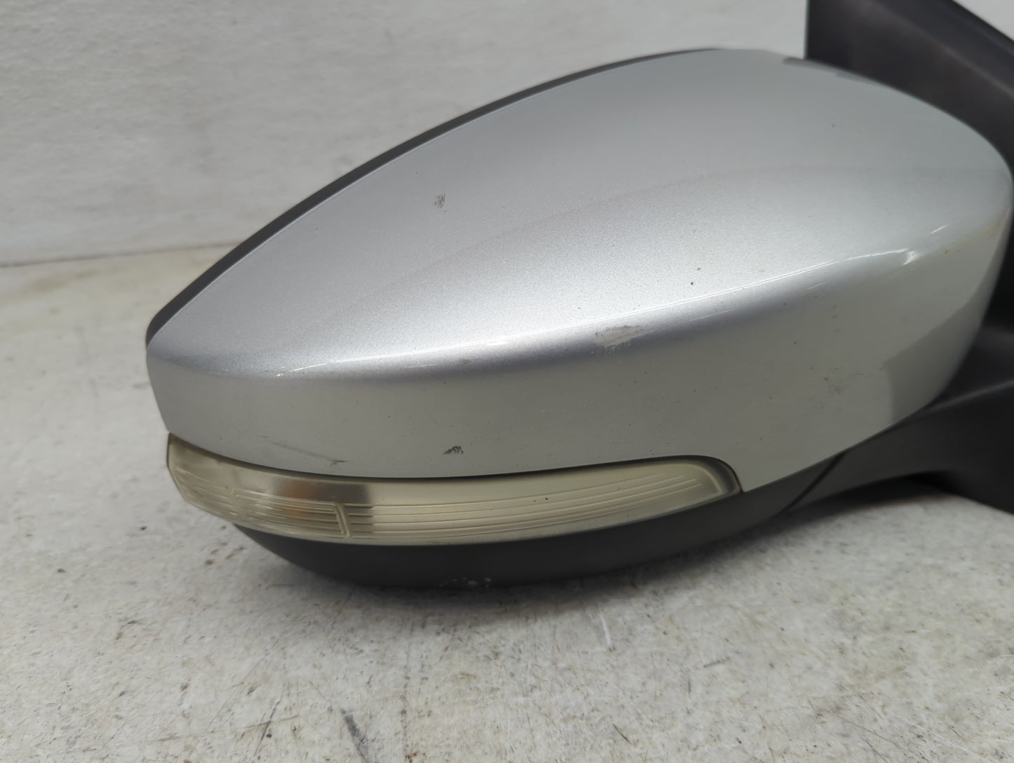 2015-2018 Ford Focus Passenger Side View Mirror - Right Door Mirror OEM Used - Oemusedautoparts1.com