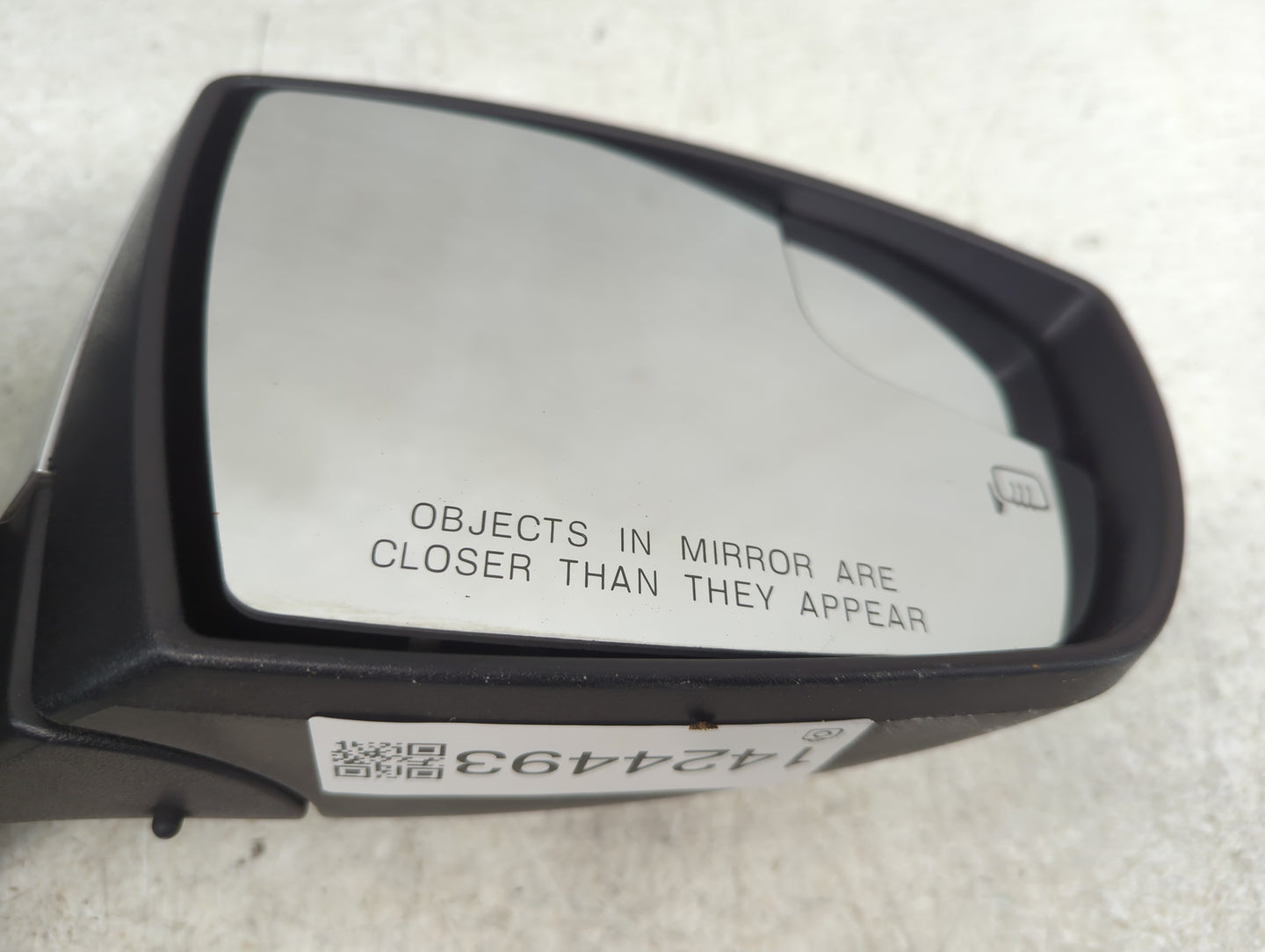 2015-2018 Ford Focus Passenger Side View Mirror - Right Door Mirror OEM Used - Oemusedautoparts1.com