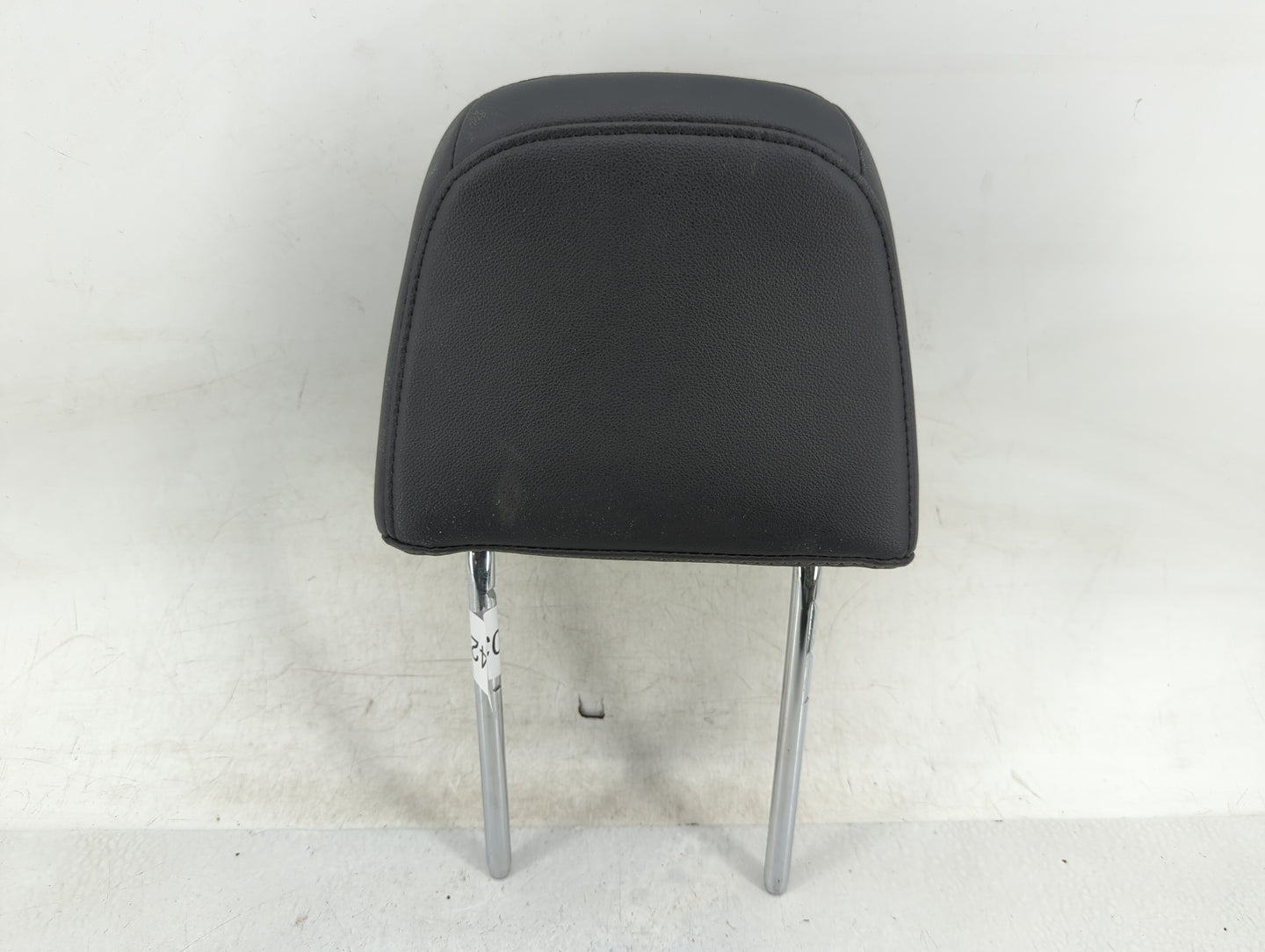 2016 Ford Focus Headrest Head Rest Front Driver Seat Black - Oemusedautoparts1.com