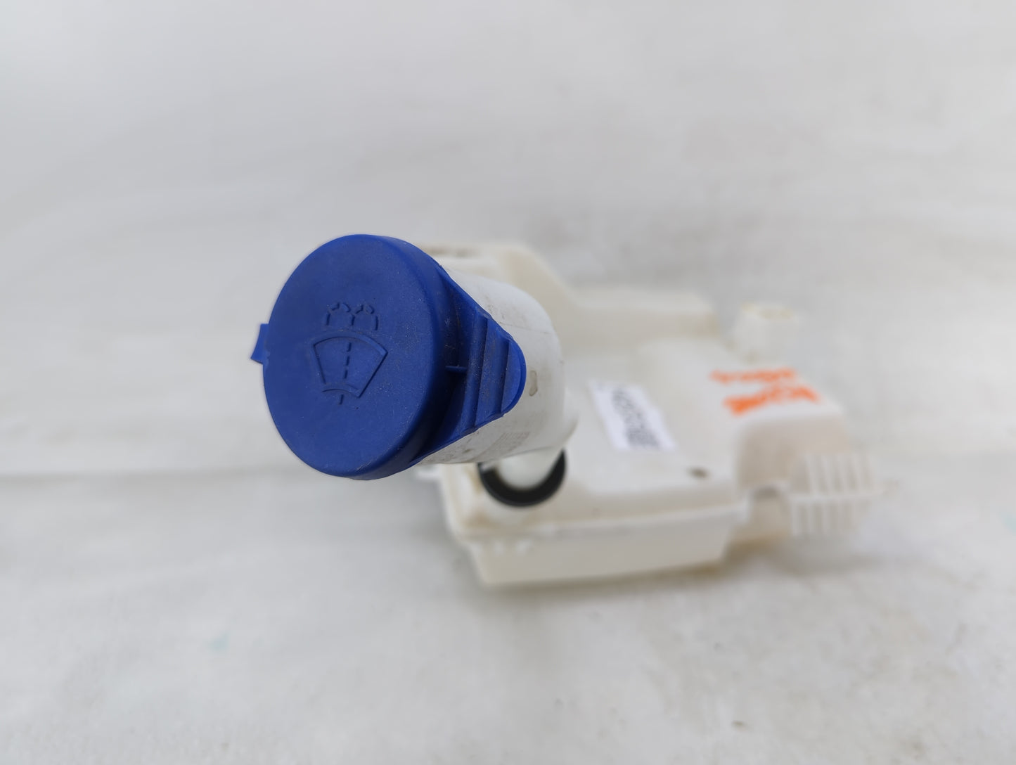 2012-2018 Ford Focus Windshield Washer Fluid Reservoir Bottle Oem - Oemusedautoparts1.com