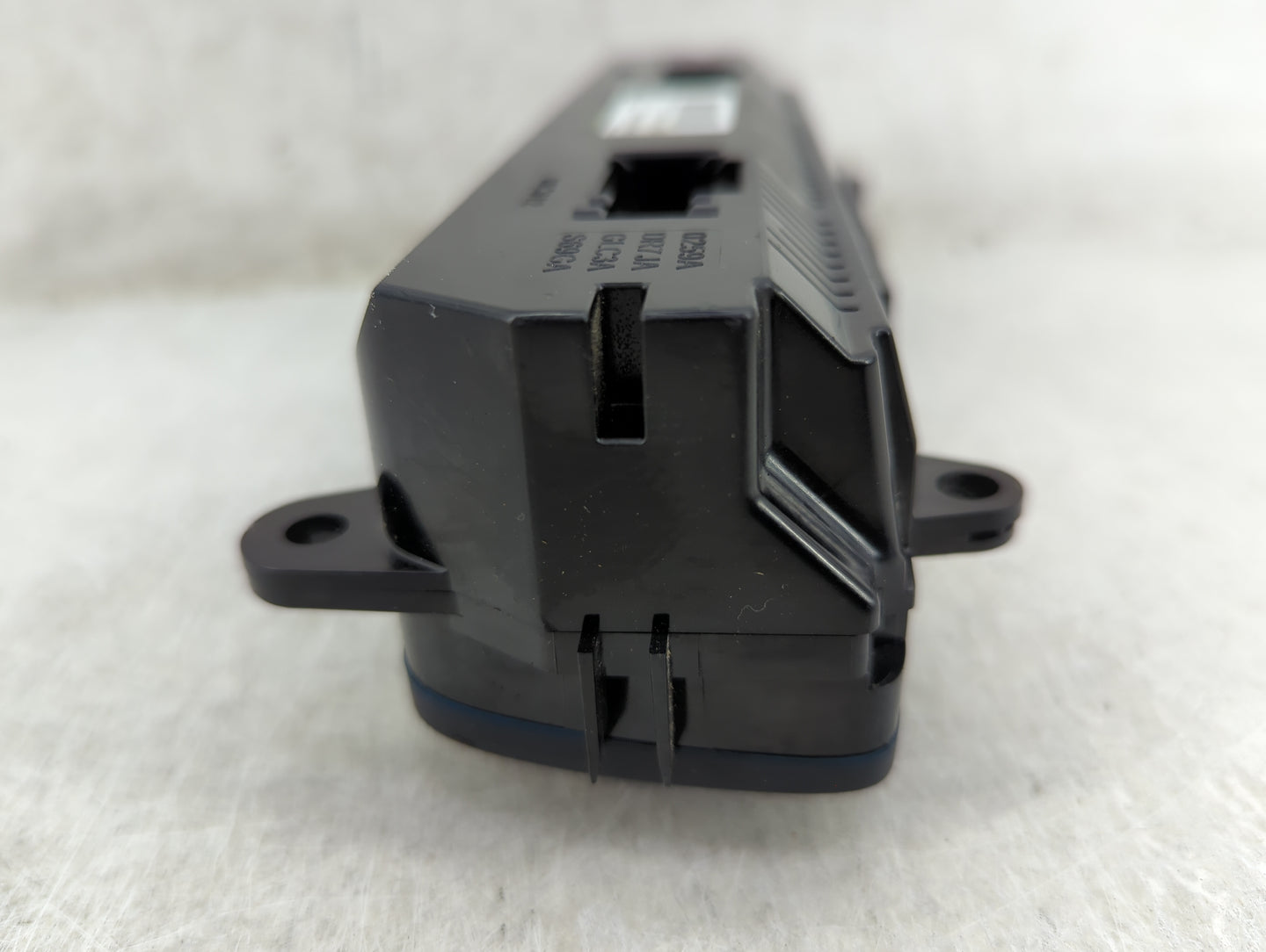 2015-2018 Ford Focus Climate Control Module Temperature AC/Heater Replacement P/N:F1ET-18C612-AJ F1ET-18C612-AG Fits OEM Use
