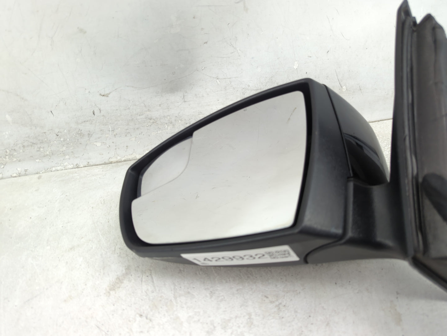 2015-2018 Ford Focus Driver Side View Mirror - Left Door Mirror OEM Used - Oemusedautoparts1.com