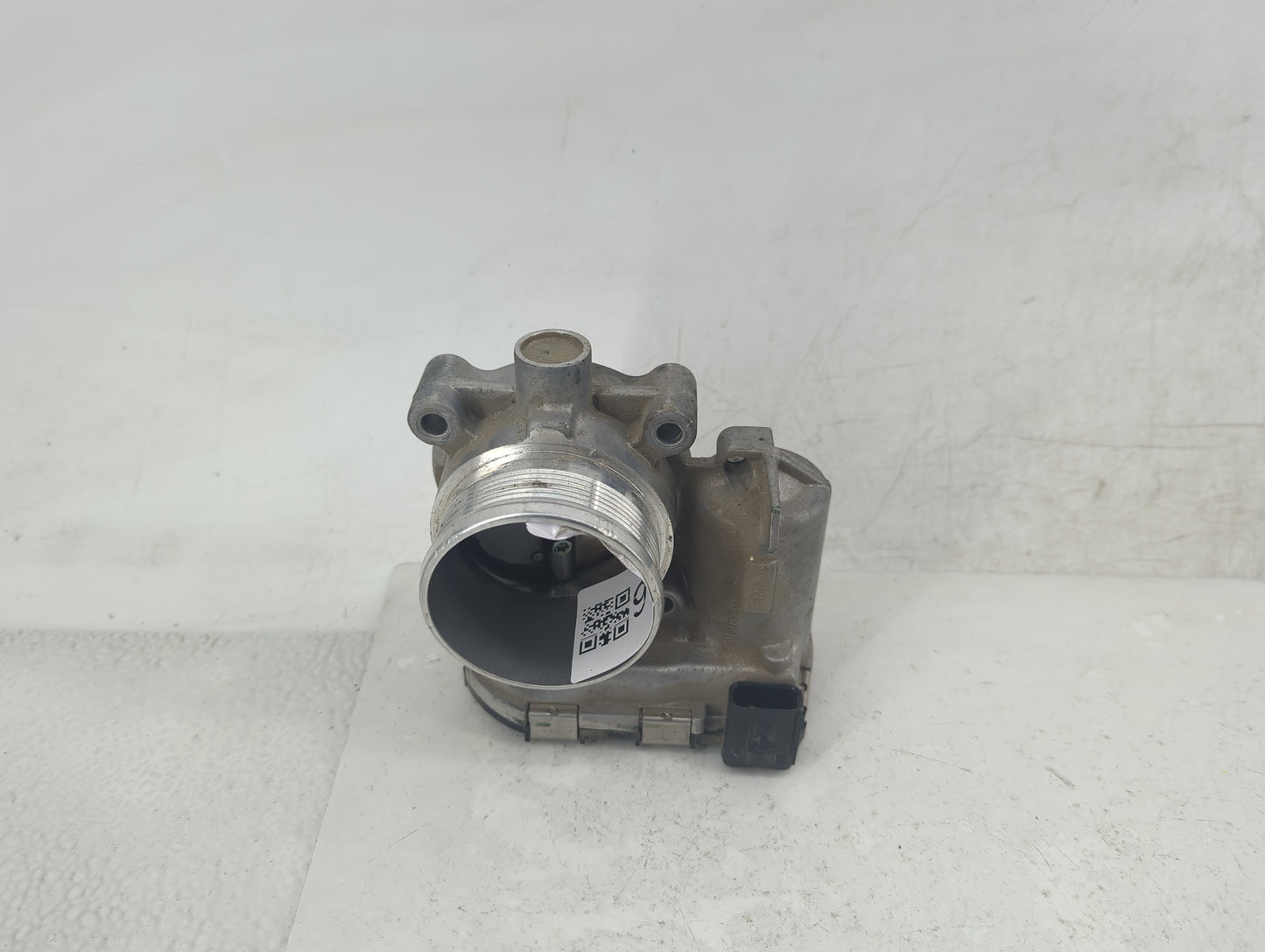 2014-2018 Ford Focus Throttle Body P/N:DS7E-9F991-BB Fits Fits 2014 2015 2016 2017 2018 2019 2020 2021 2022 OEM Used Auto Pa