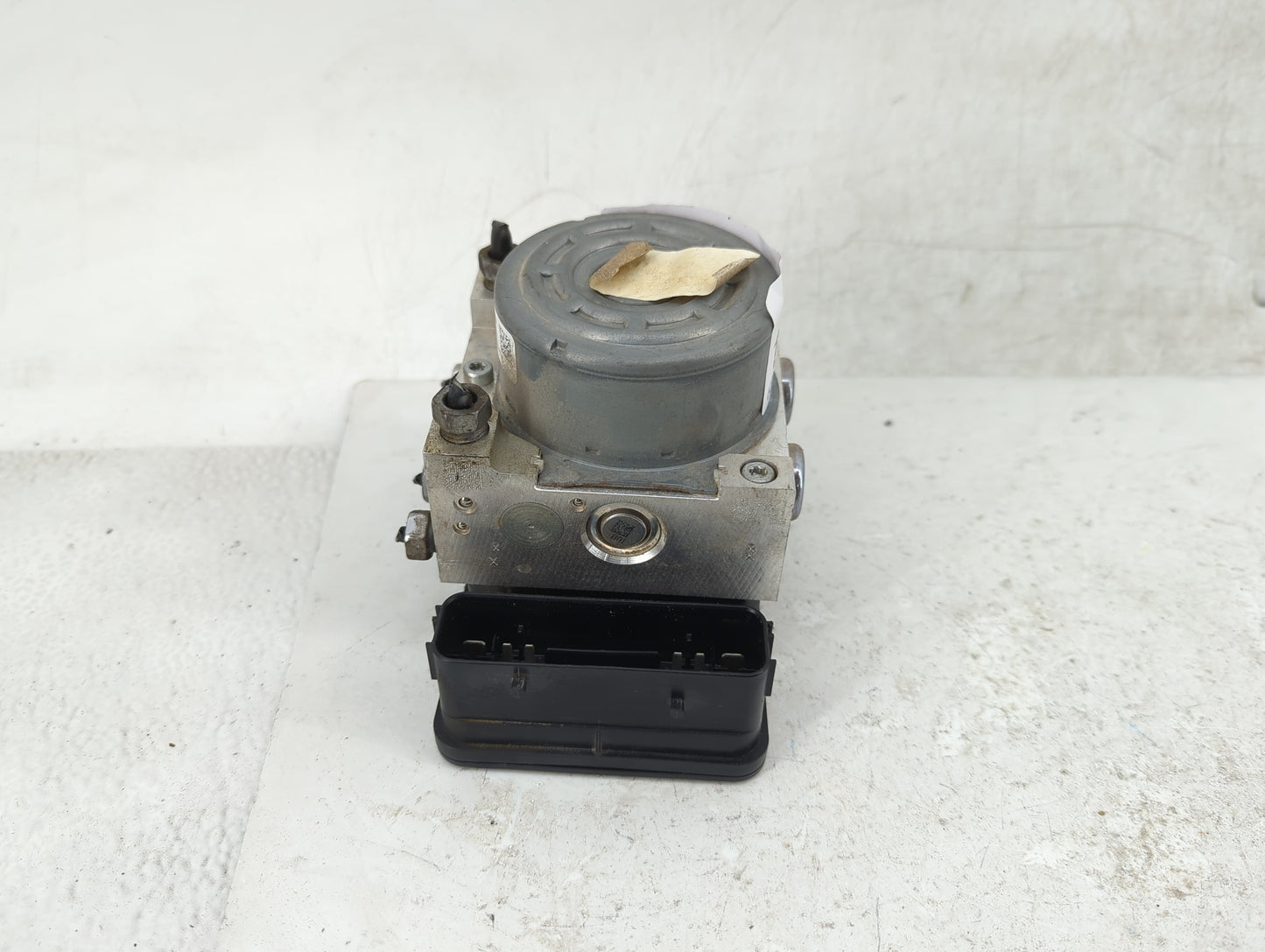 2016-2018 Ford Focus ABS Pump Control Module Replacement P/N:F1FC-2C219-BE Fits Fits 2016 2017 2018 OEM Used Auto Parts - Oe