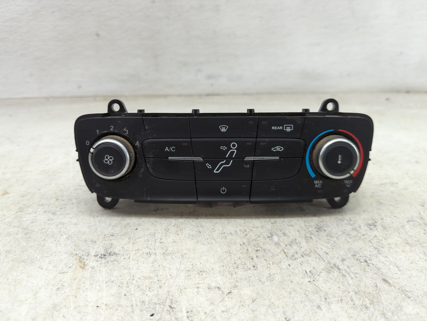 2016 Ford Focus Climate Control Module Temperature AC/Heater Replacement P/N:F1ET-19980-JF Fits OEM Used Auto Parts - Oemuse