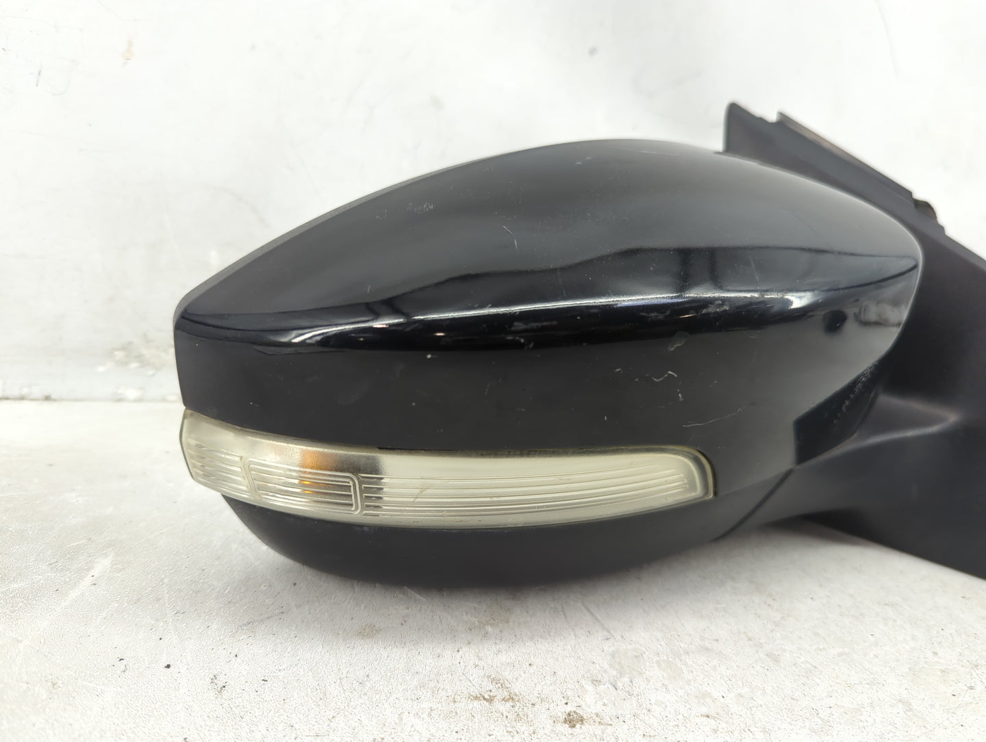 2015-2018 Ford Focus Passenger Side View Mirror - Right Door Mirror OEM Used - Oemusedautoparts1.com