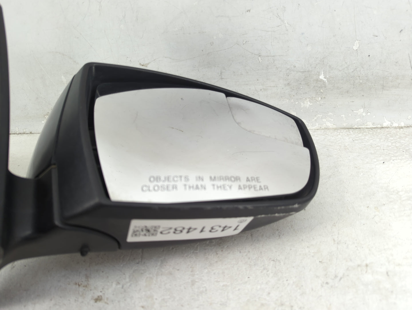 2015-2018 Ford Focus Passenger Side View Mirror - Right Door Mirror OEM Used - Oemusedautoparts1.com